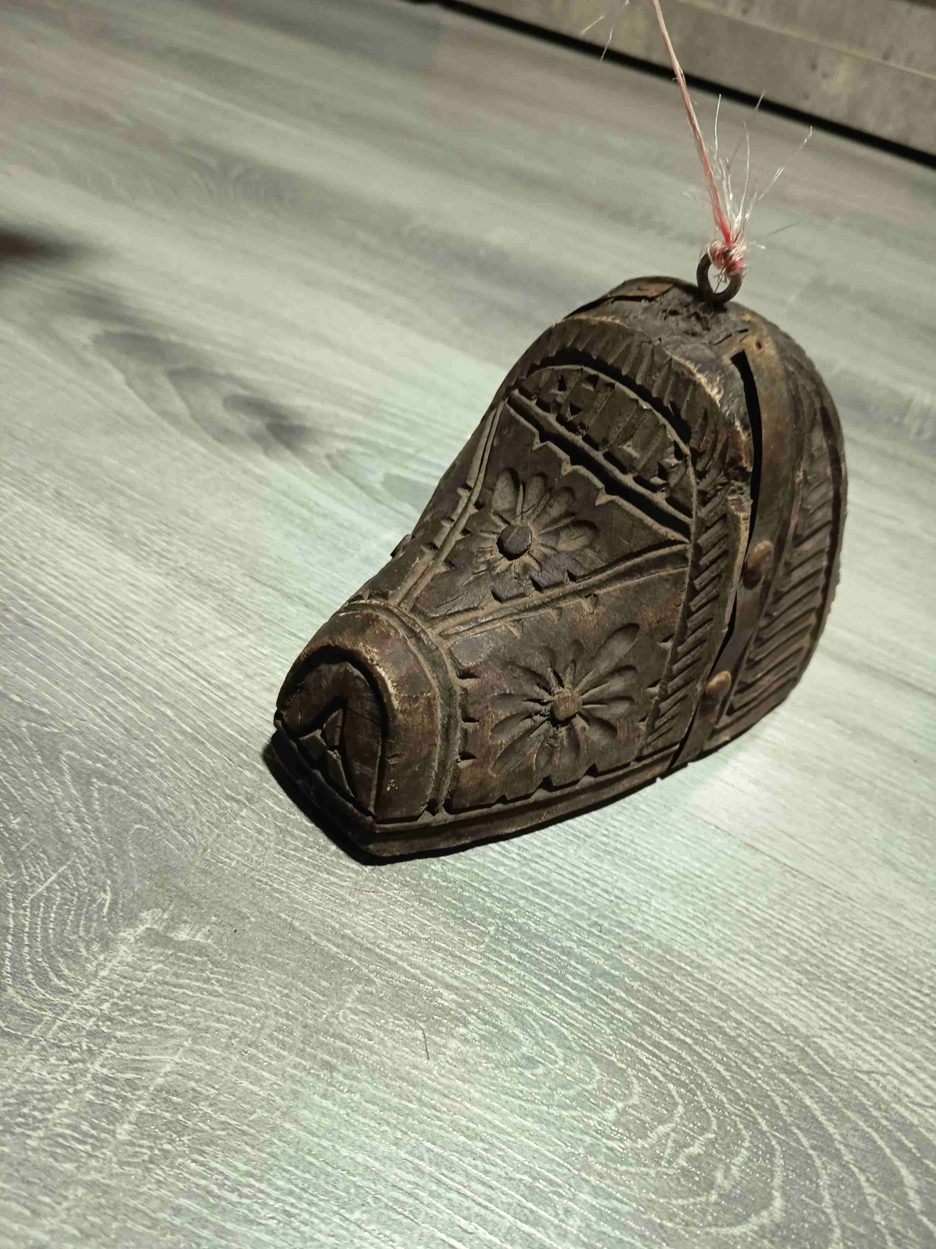 Estribo  de madera tallado - miniatura 3