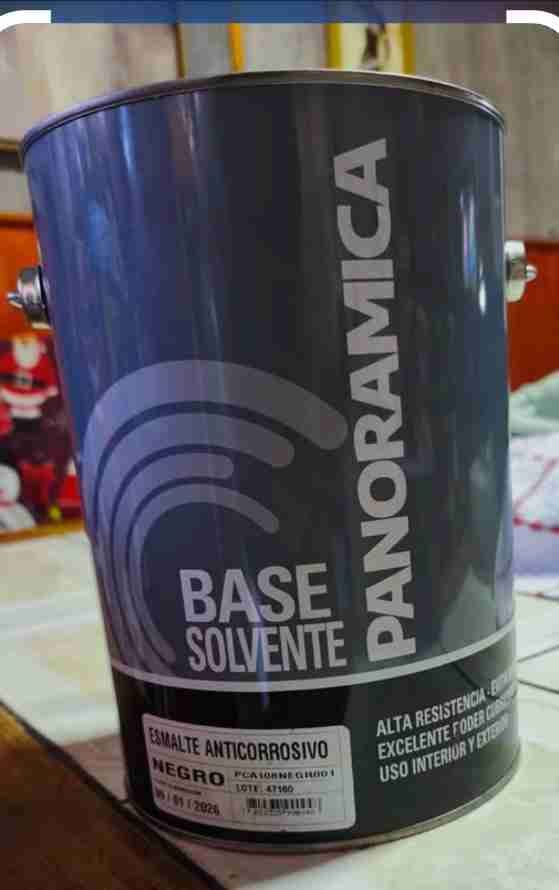 Pintura esmalte anticorrosivo negro