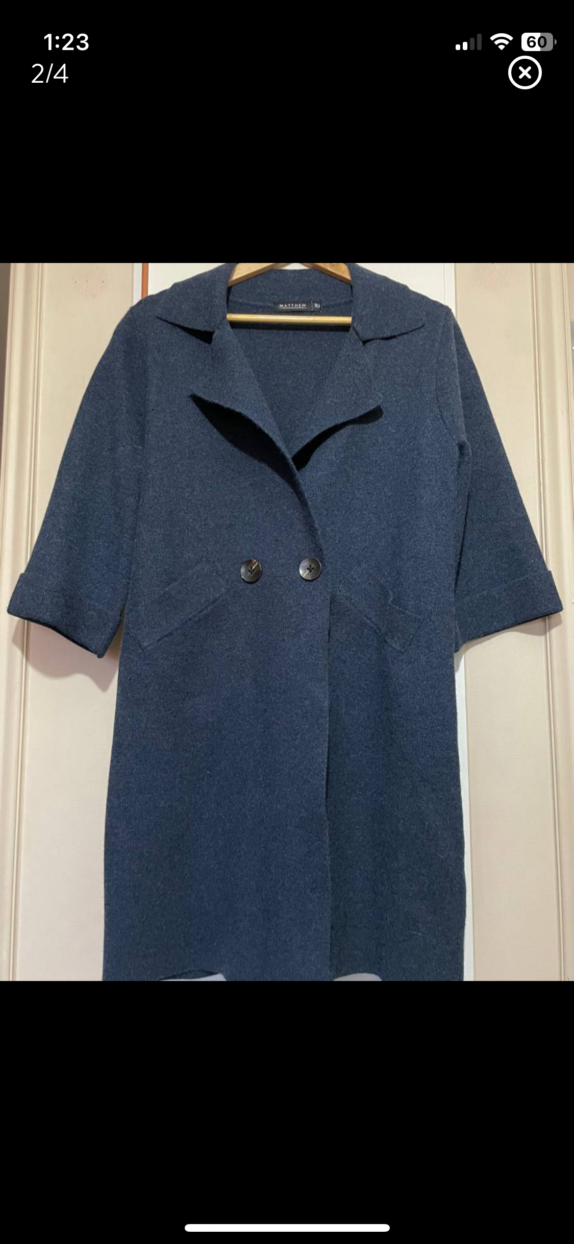 Abrigo azul de mujer - miniatura 2