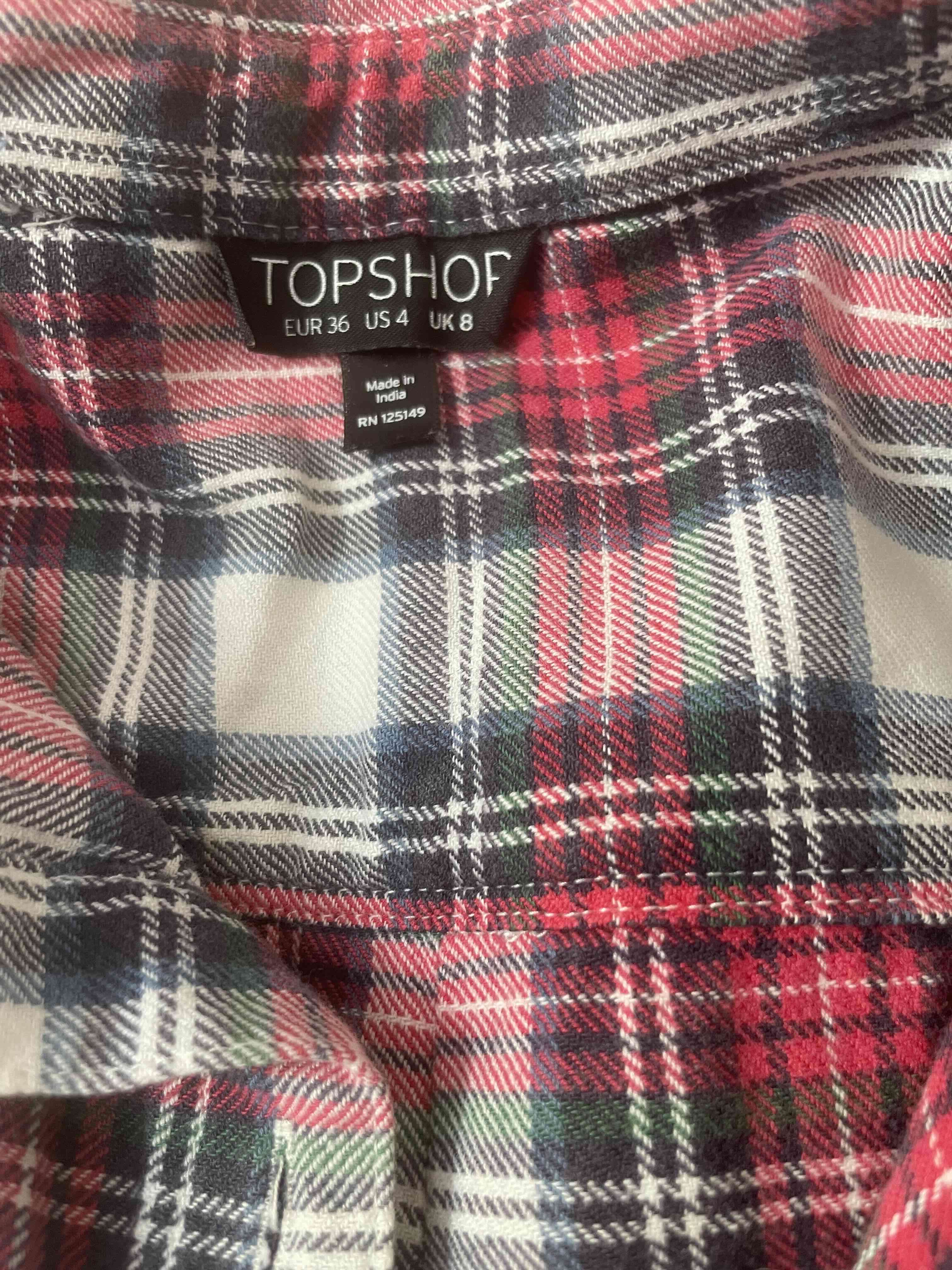 Camisa a cuadros roja y negra - miniatura 2