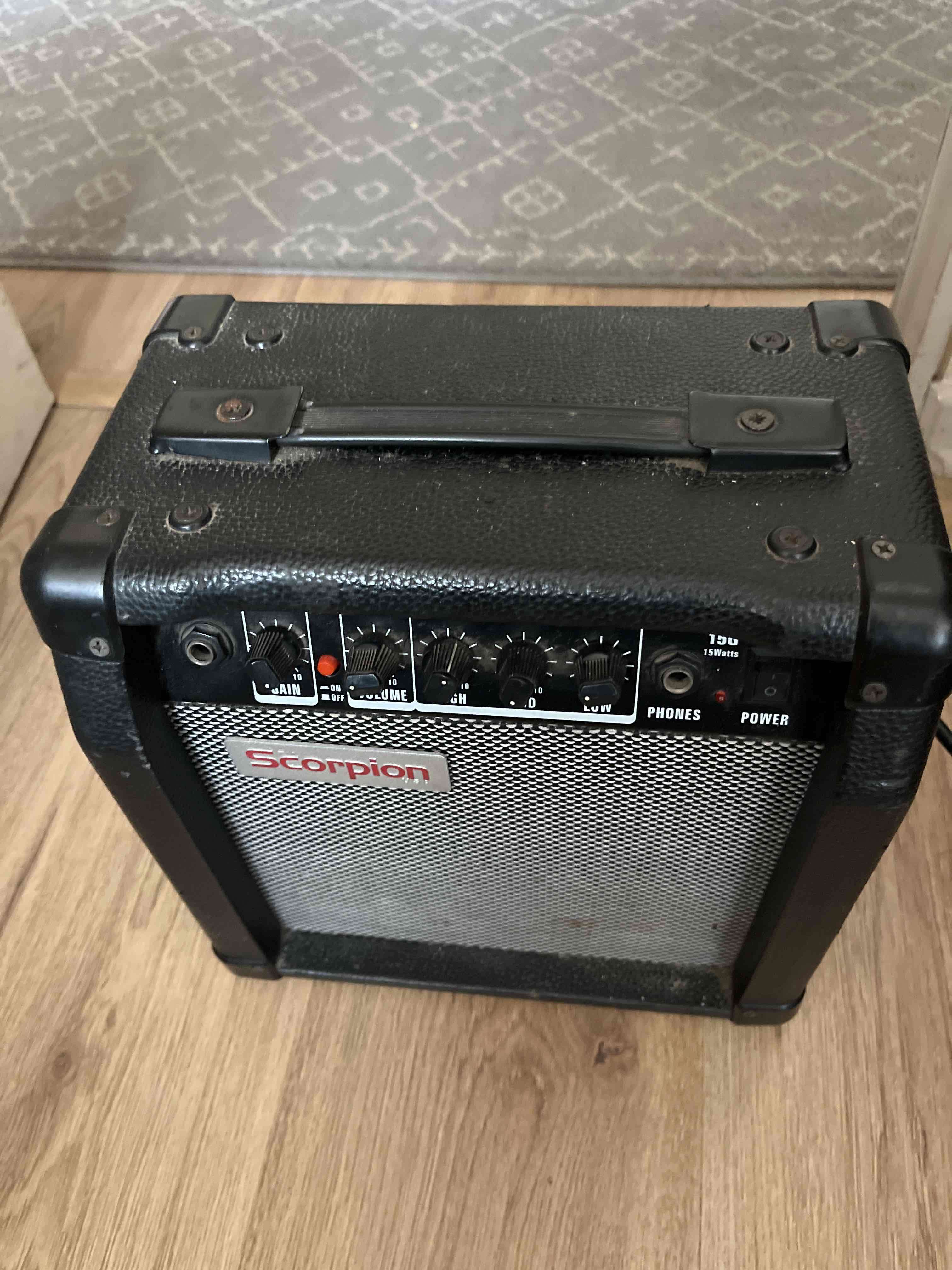 Amplificador Scorpion 15W