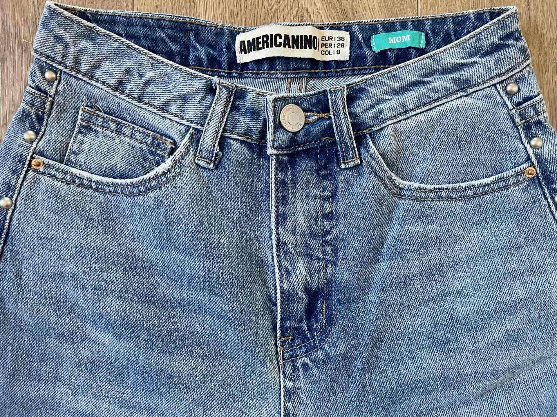 Jeans azul con detalles metálicos - miniatura 3