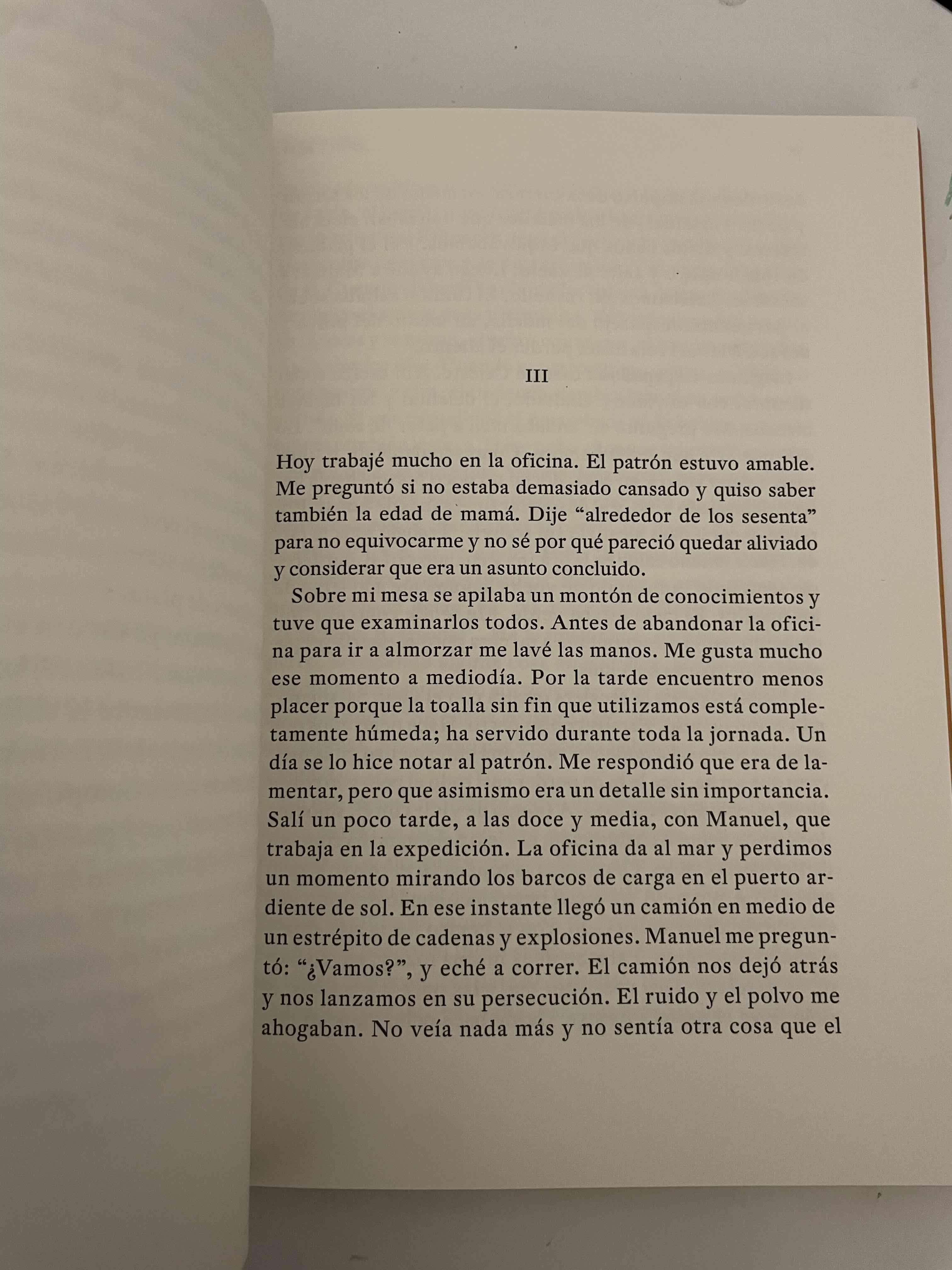 Libro 'El extranjero' de Albert Camus - miniatura 3