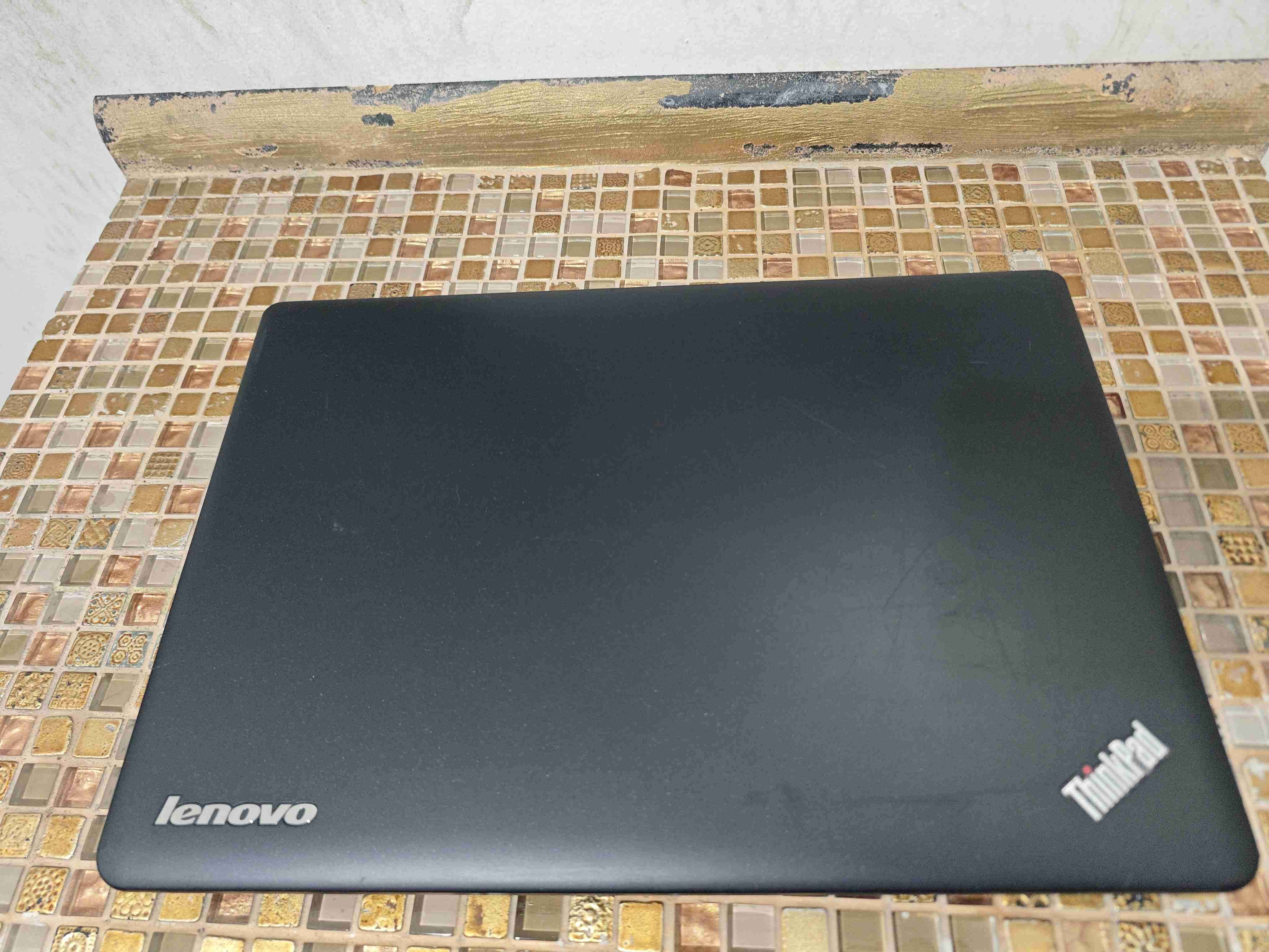 Laptop Intel Core i5 8GB RAM - miniatura 2