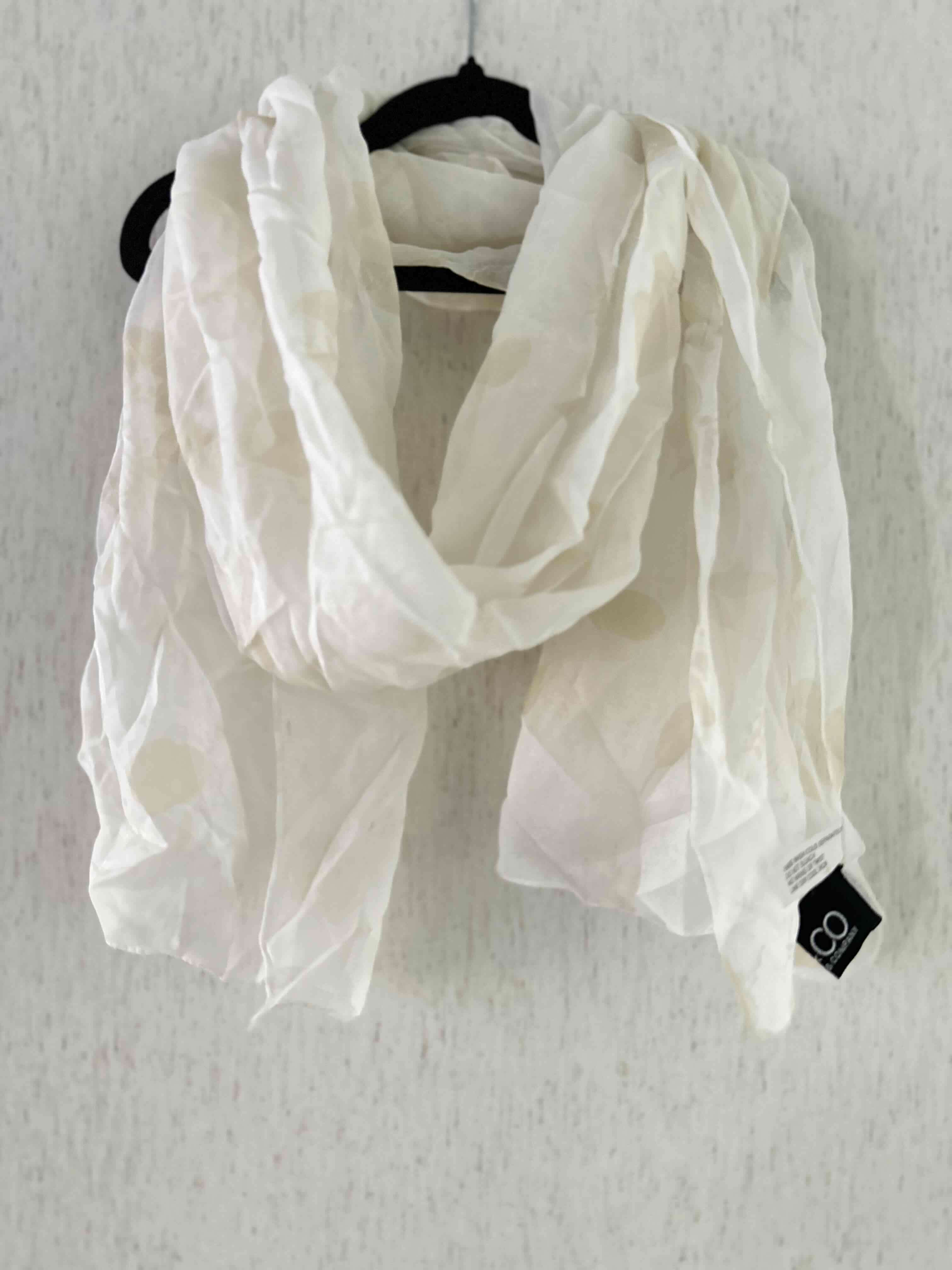 Pañuelo blanca floral - miniatura 2