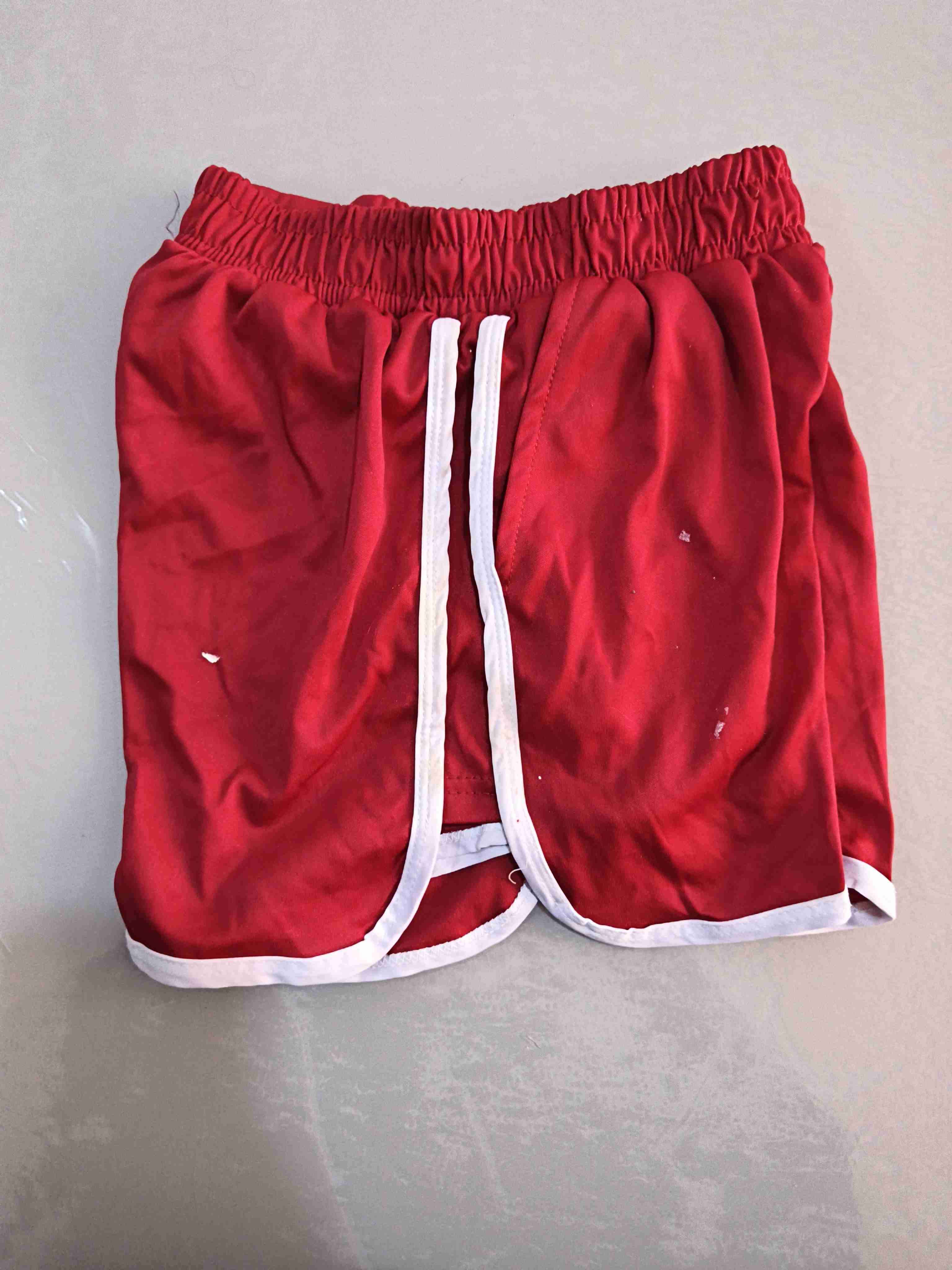 Short rojo deportivo cinturilla elasticada - miniatura 3