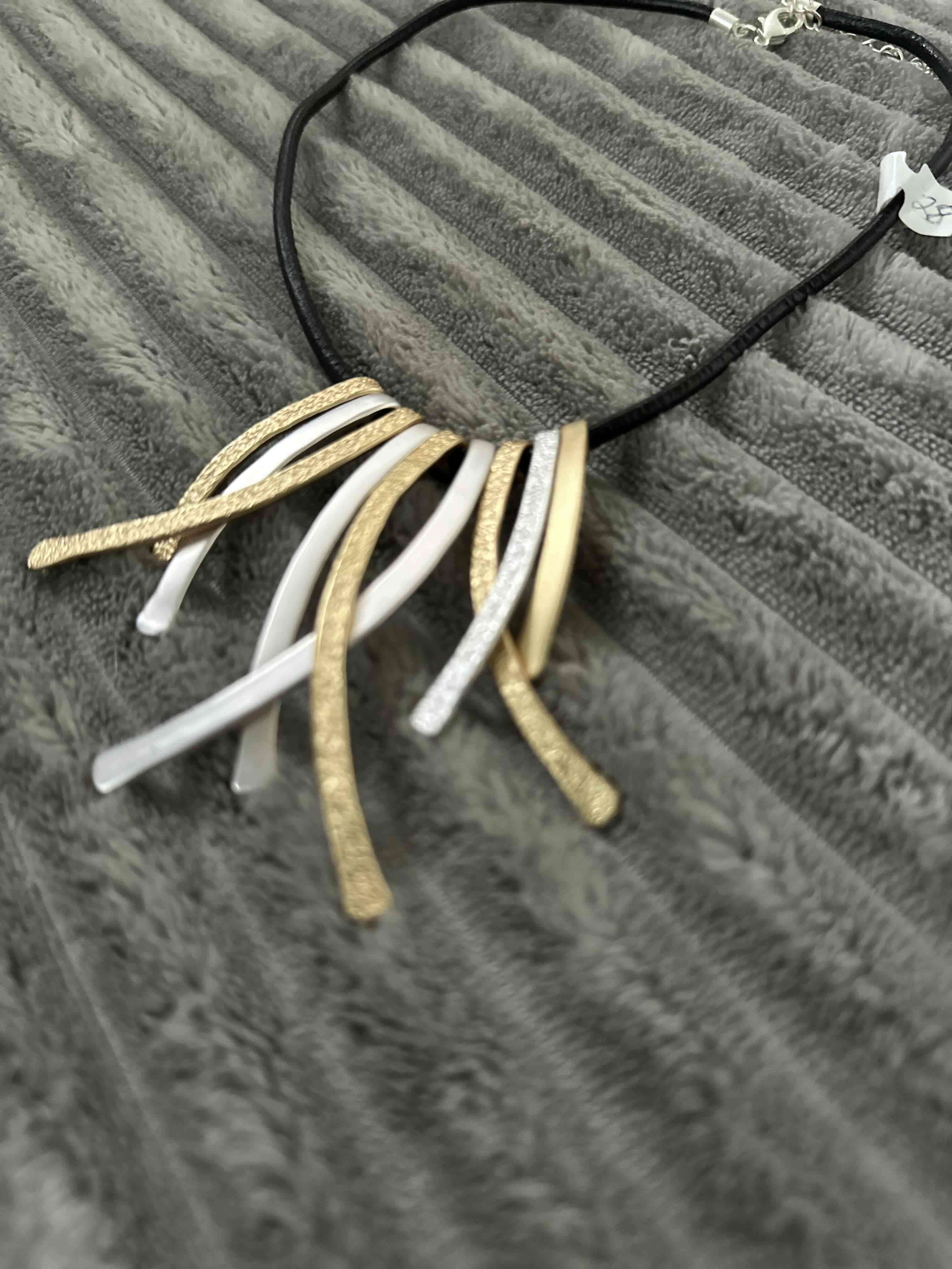 Collar de diseño moderno - miniatura 2