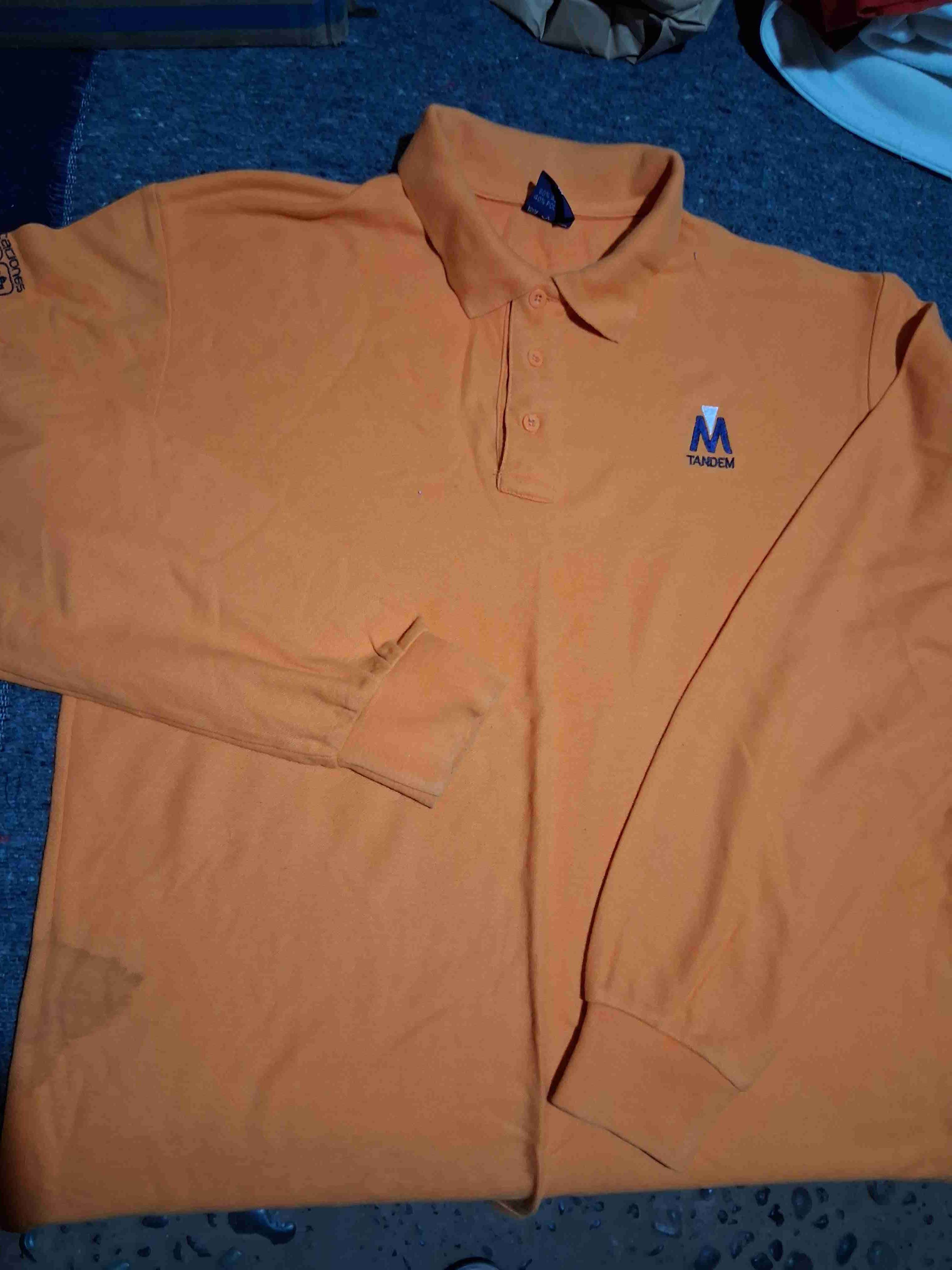 Polo naranja manga larga Tandem