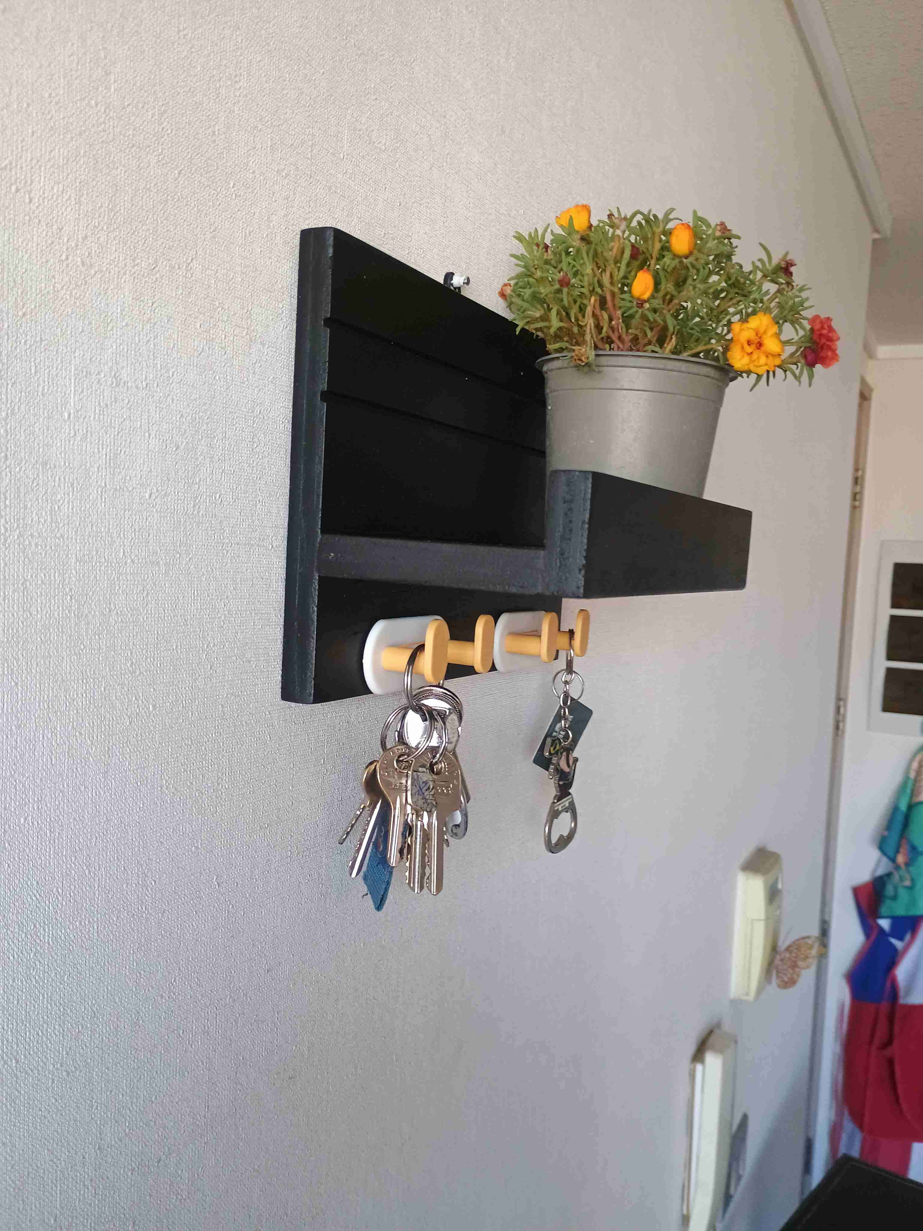 Estante organizador con ganchos - miniatura 2