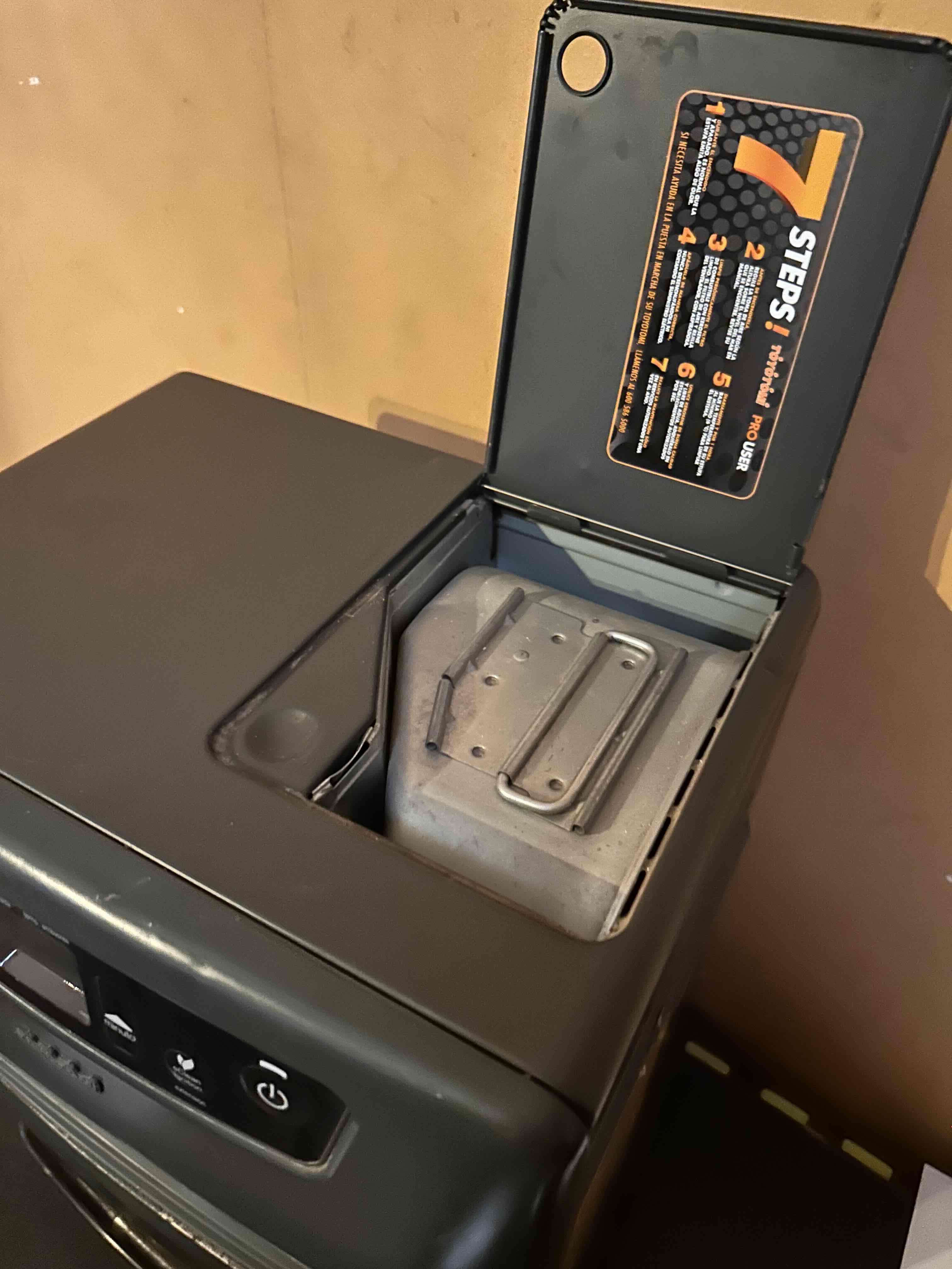 Estufa Eléctrica a parafina Toyotomi Classic - miniatura 3