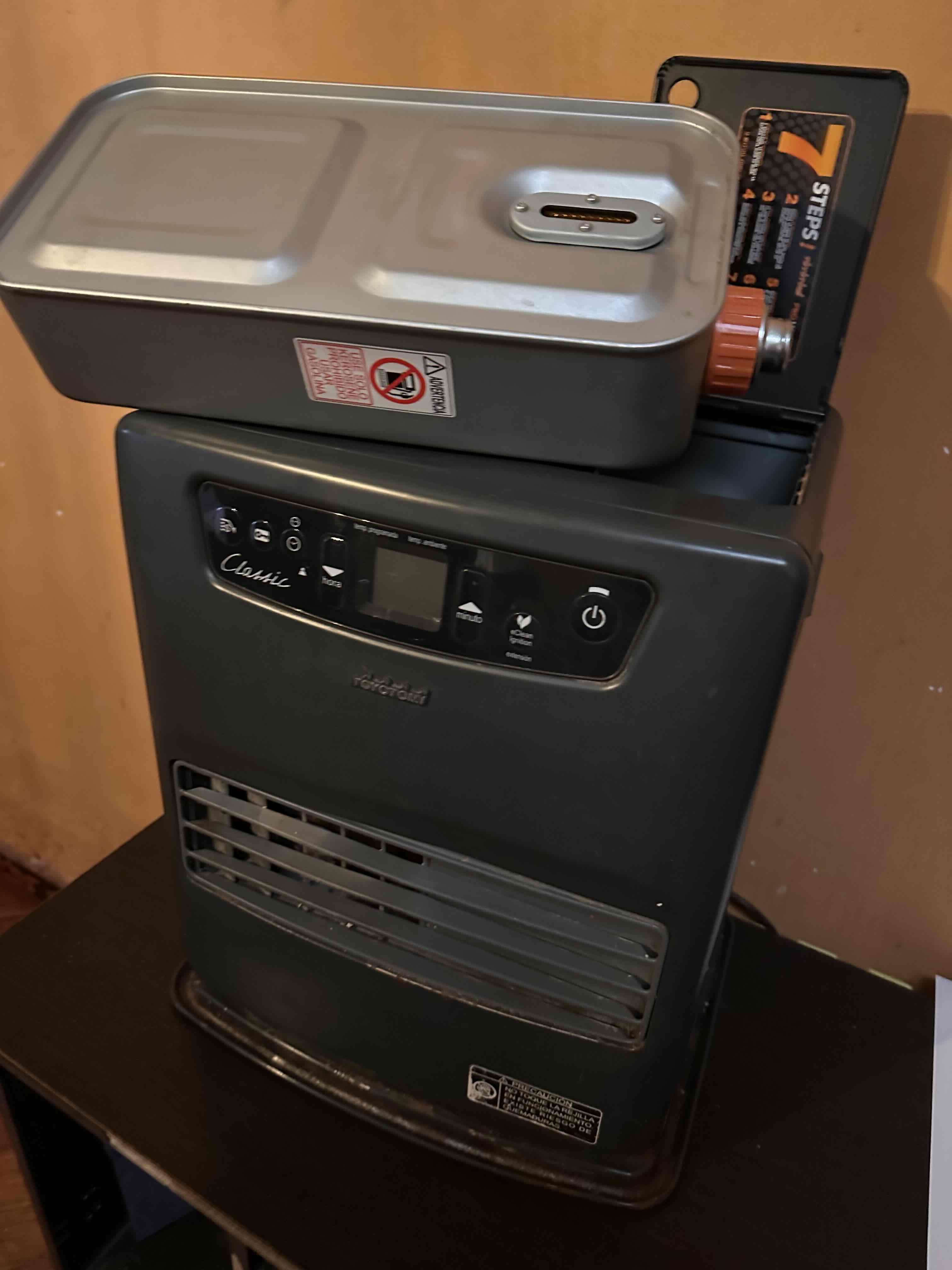 Estufa Eléctrica a parafina Toyotomi Classic - miniatura 4