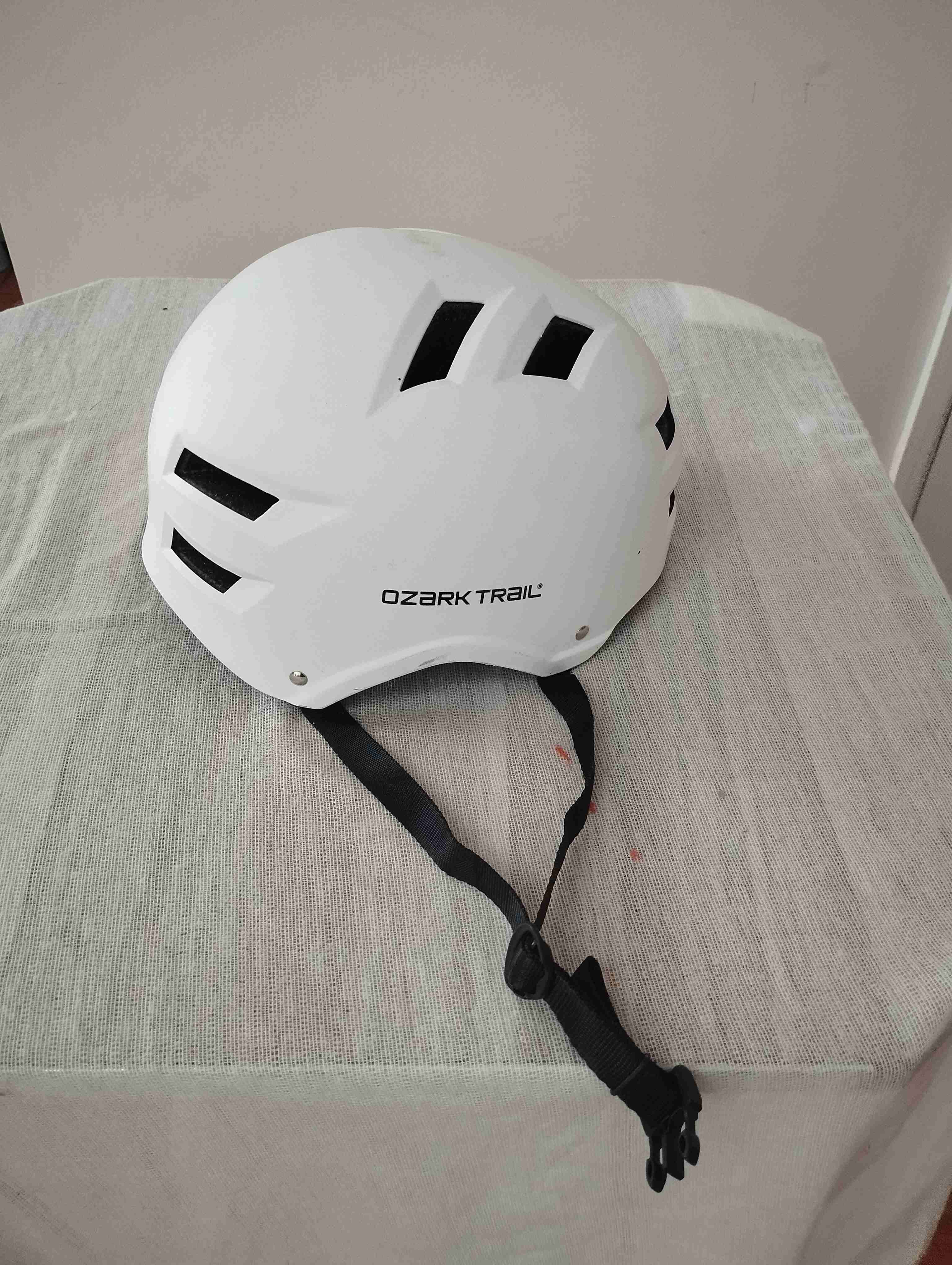 Casco blanco Ozark Trail - miniatura 1