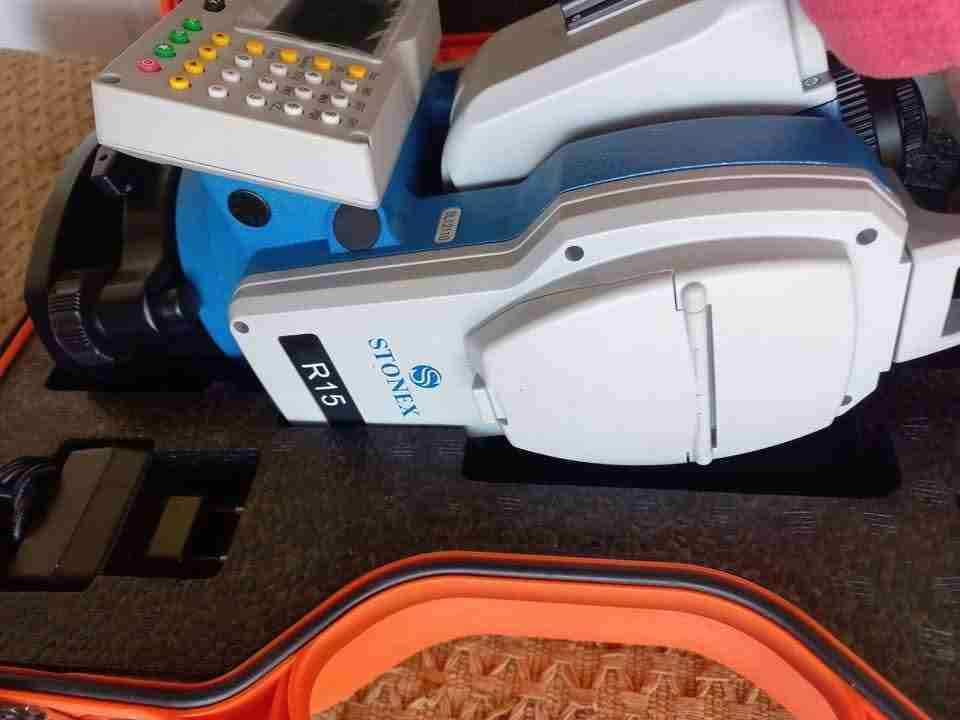 Estación total Stonex R15 con estuche - miniatura 4