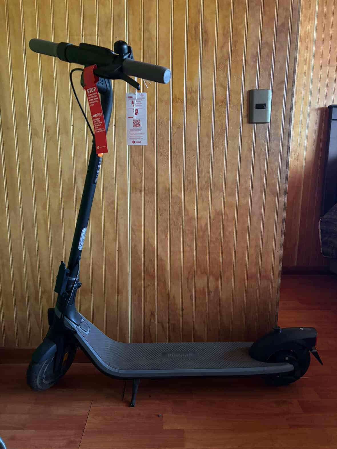 Scooter eléctrico plegable negro - miniatura 3