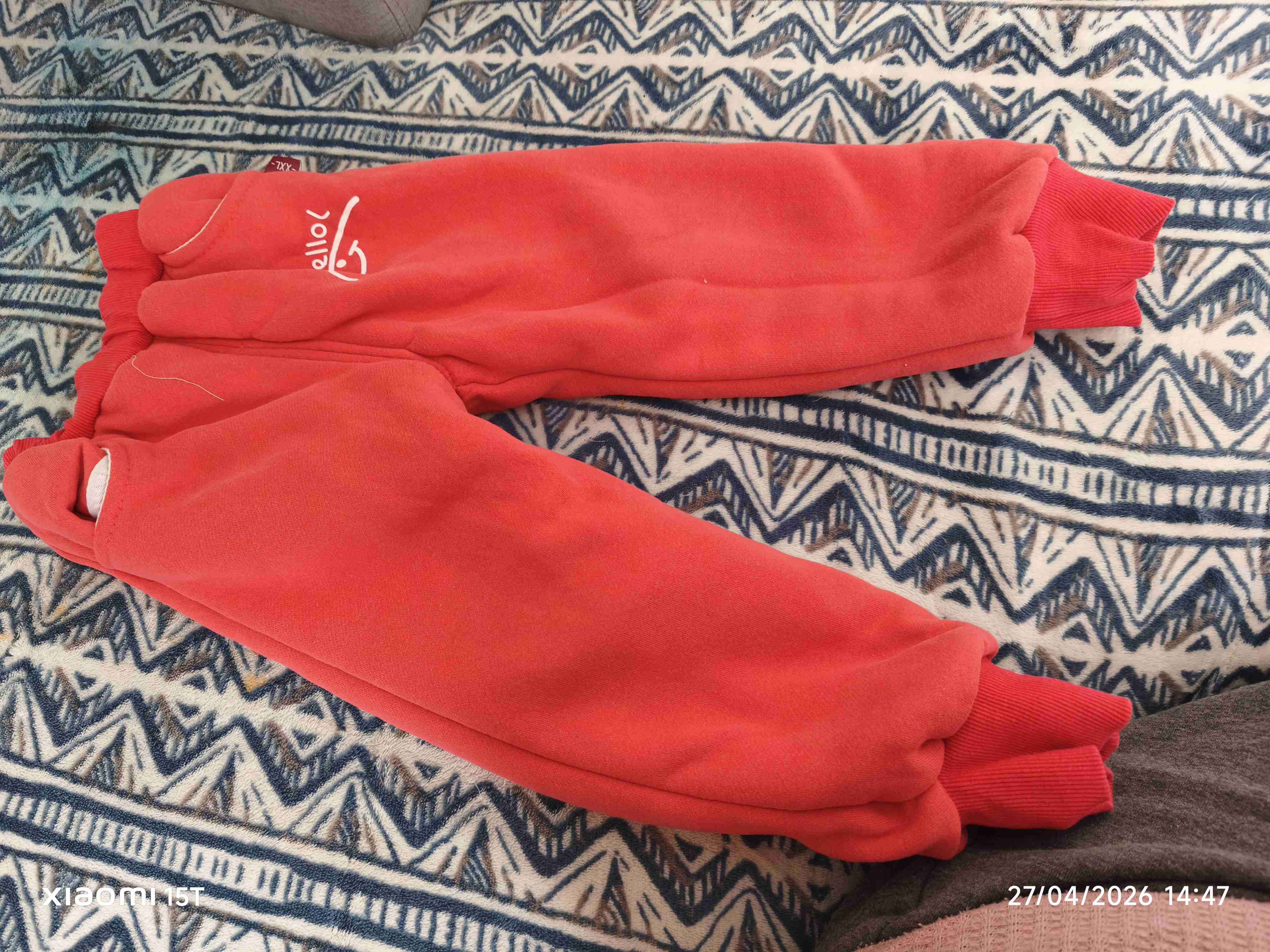 Pantalón deportivo rojo - miniatura 2