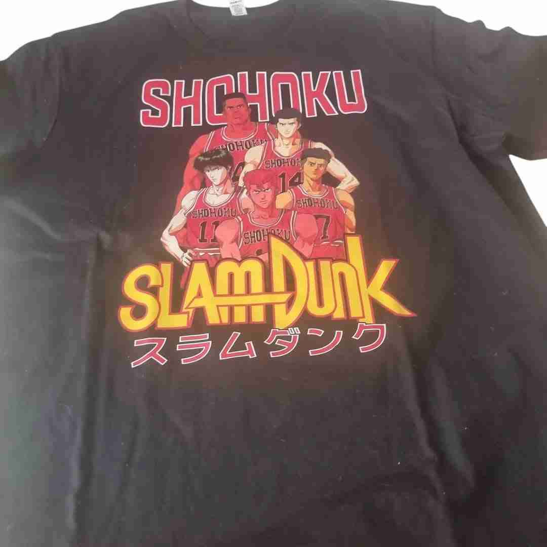 Polera negra Kuromi diseño gráfico - miniatura 2