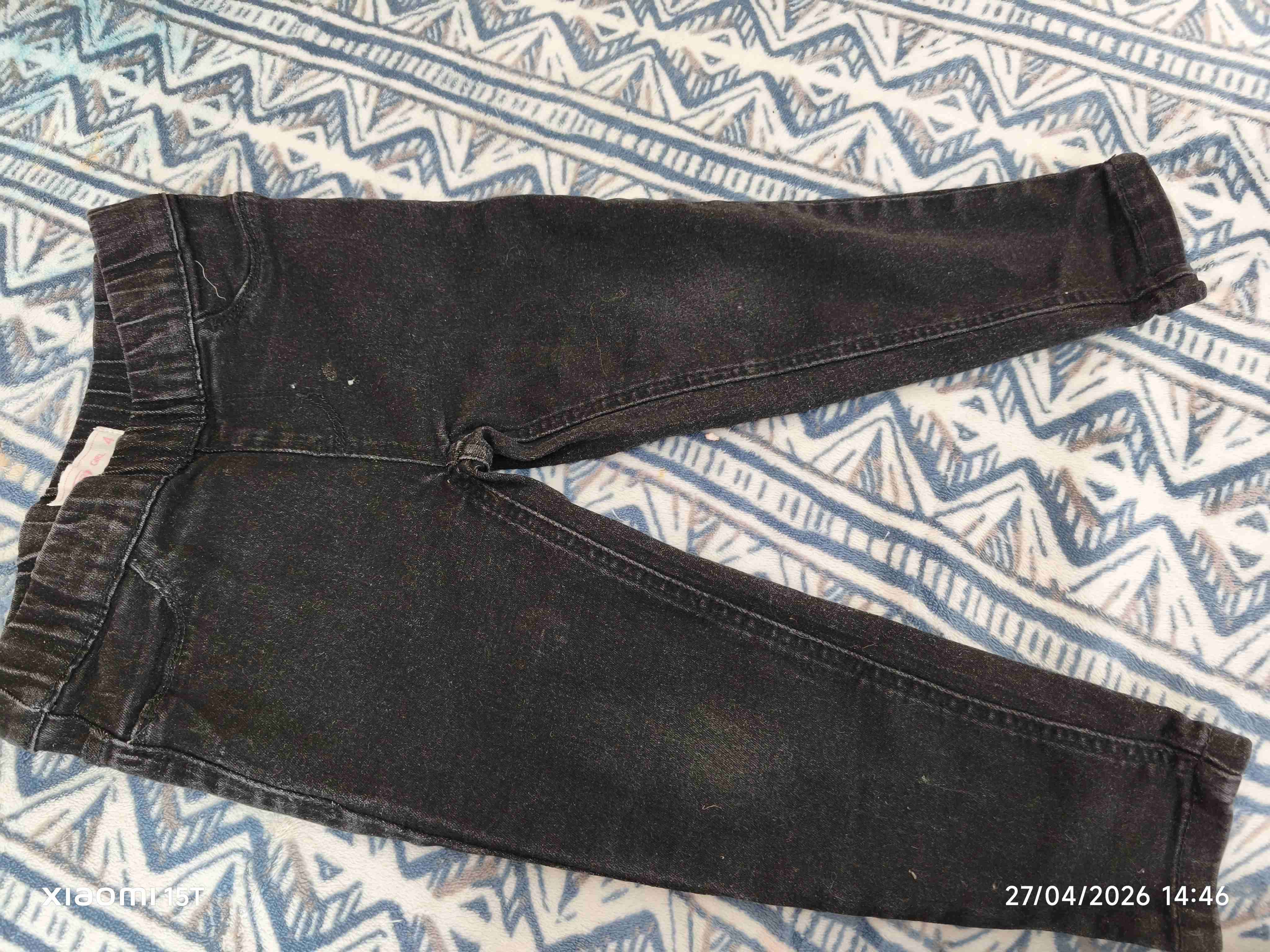 Pantalones de mezclilla oscuros - miniatura 2