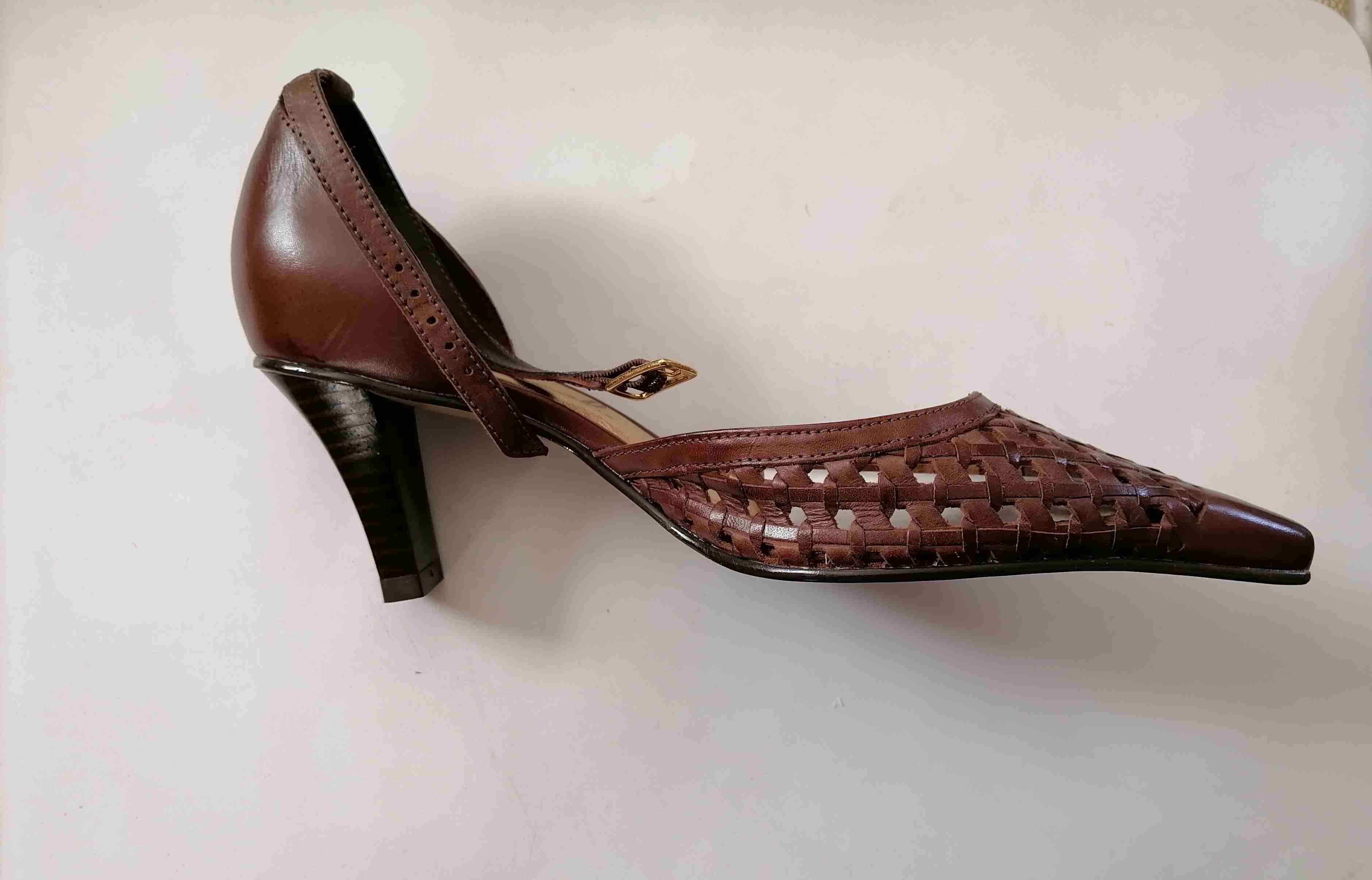 Zapatos de Cuero Marrón con hebilla - miniatura 5