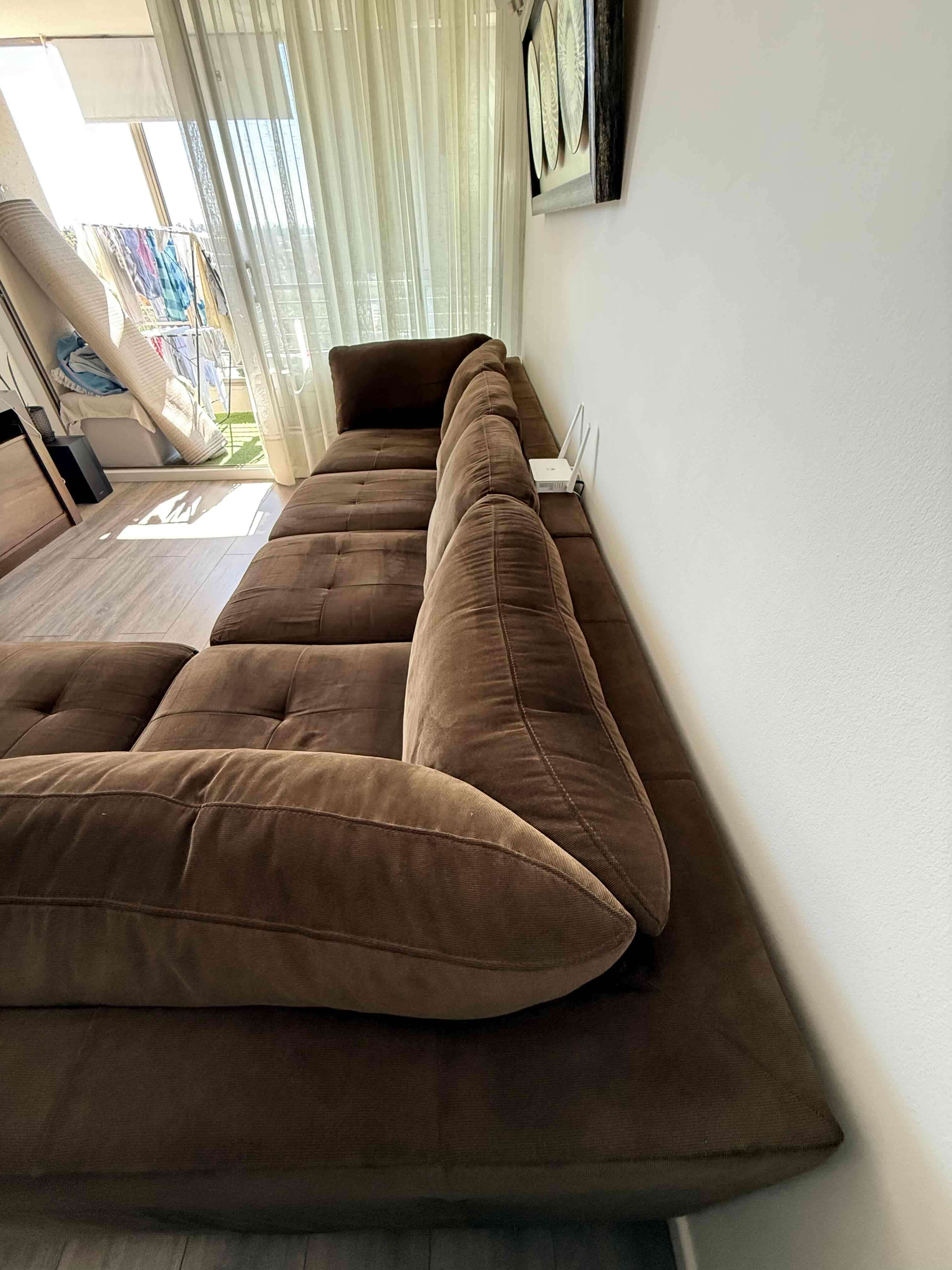 Sillón seccional marrón elegante - miniatura 5