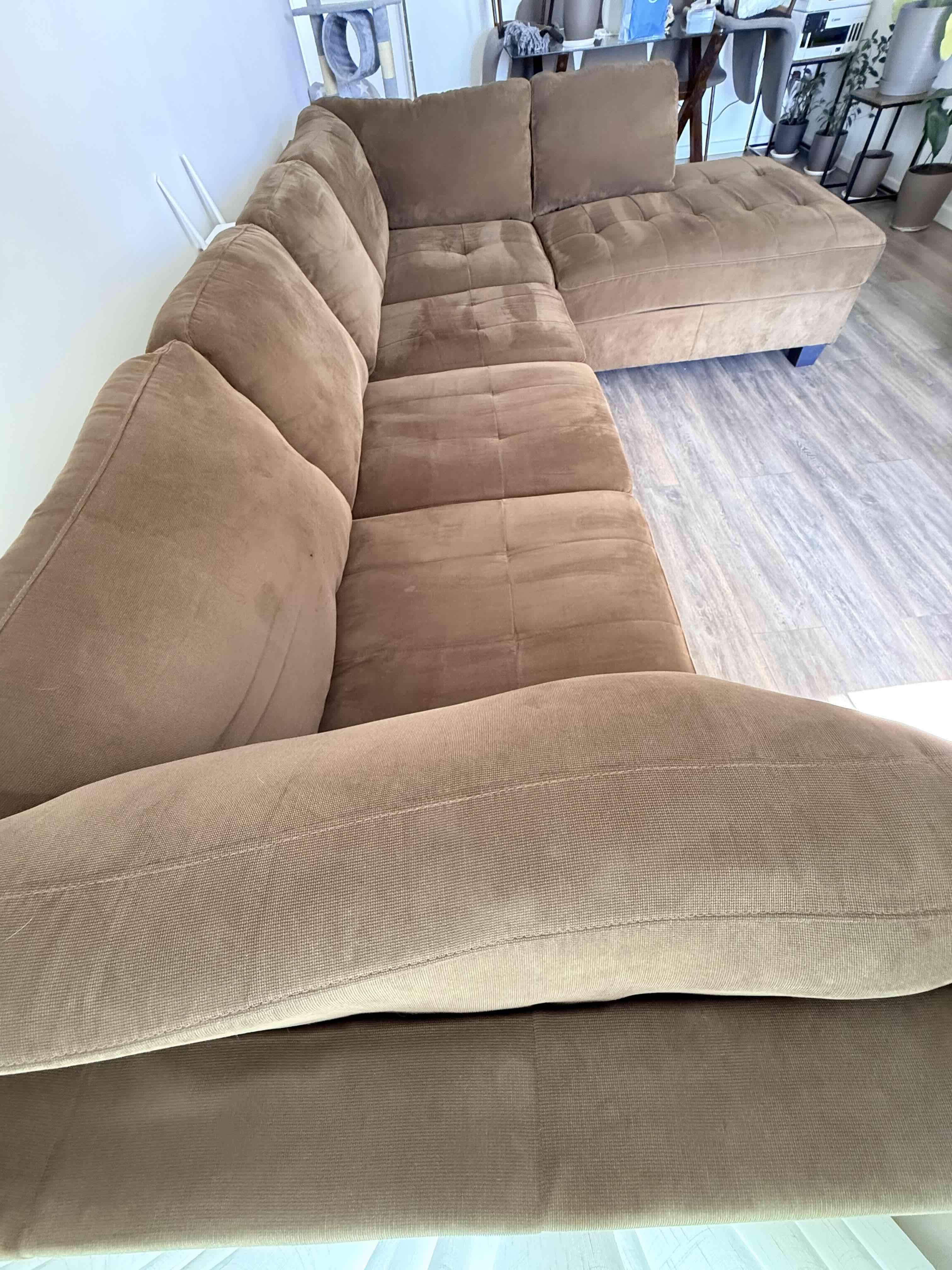 Sillón seccional marrón elegante - miniatura 6