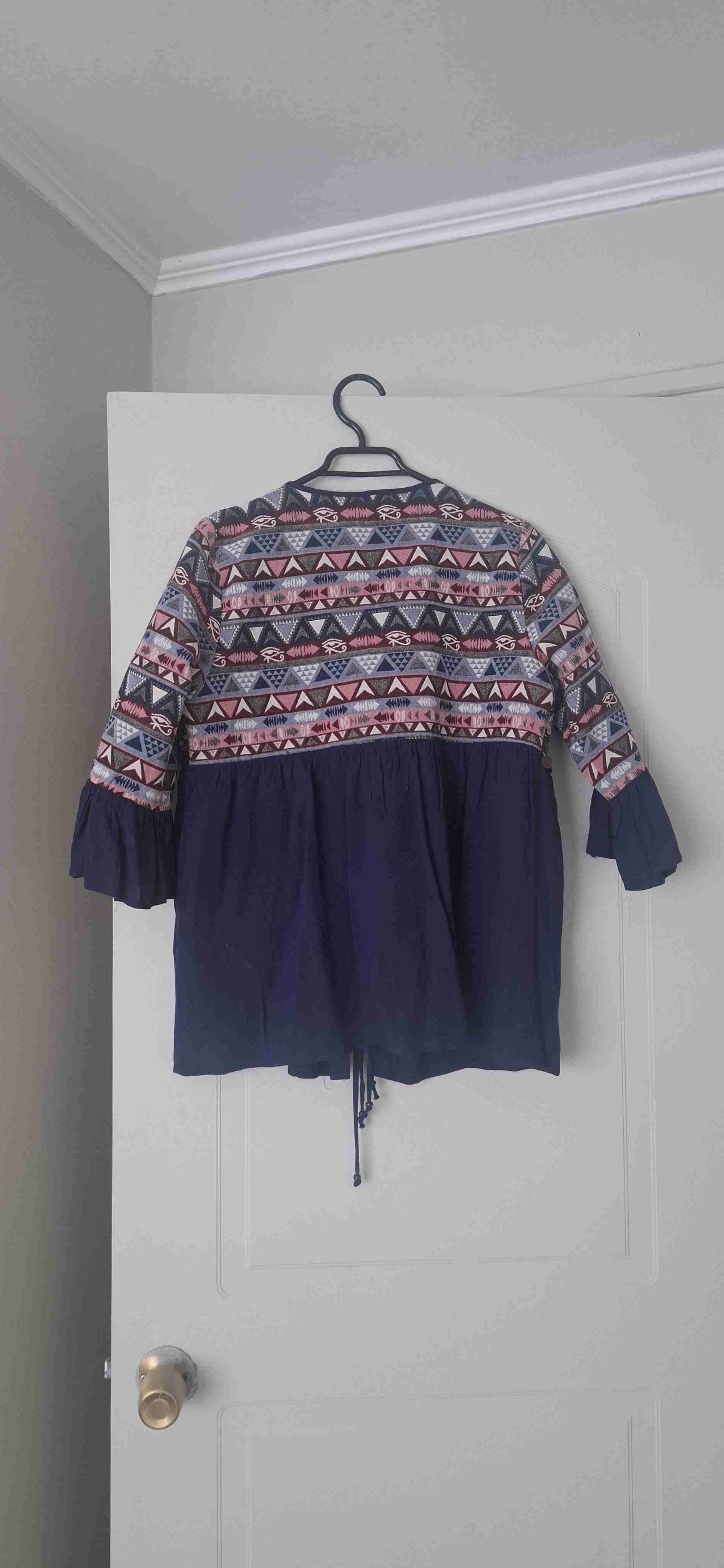 Blusa bohemia estampada - miniatura 4