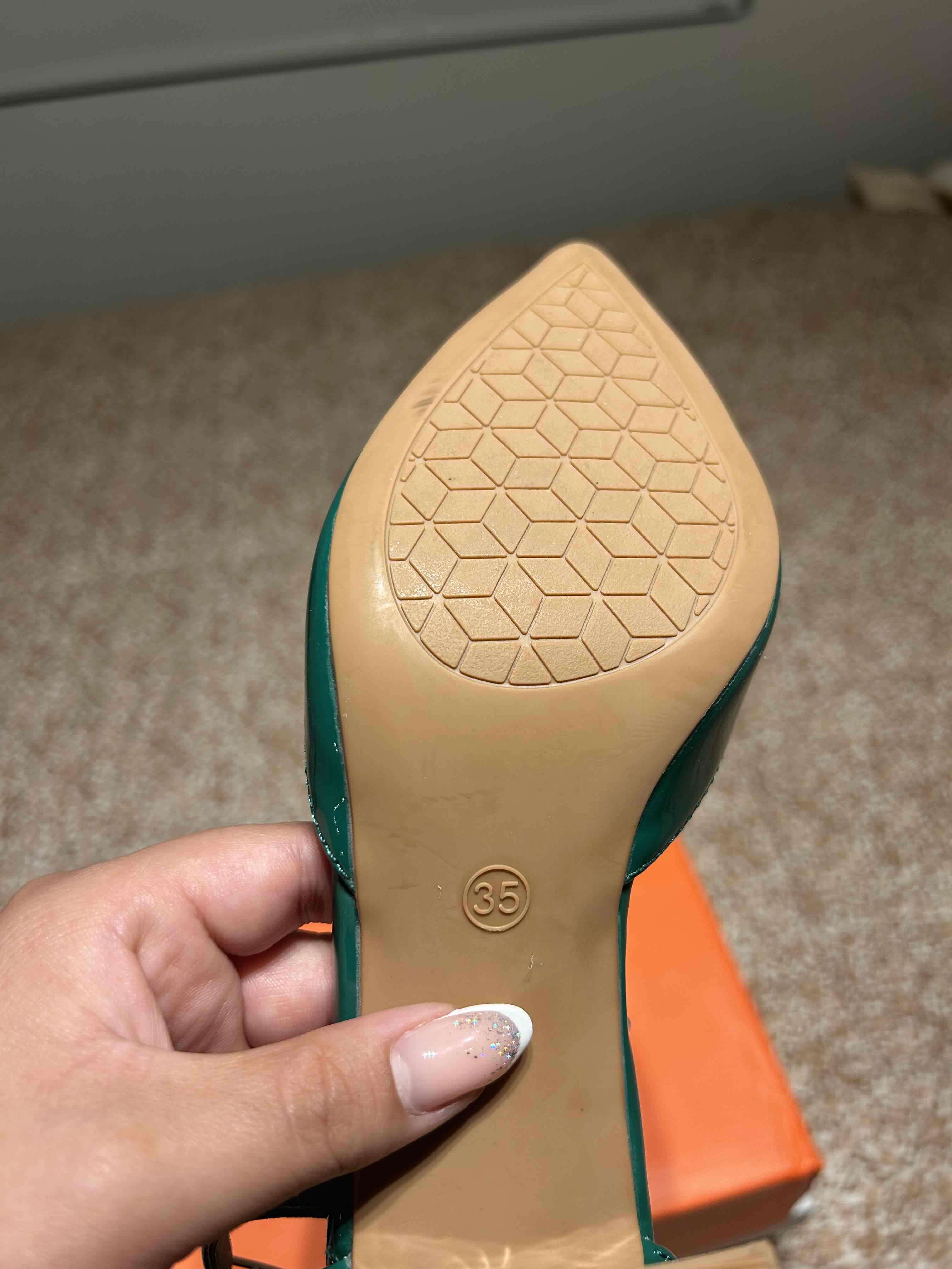 Zapatos verdes brillantes con tacón - miniatura 3