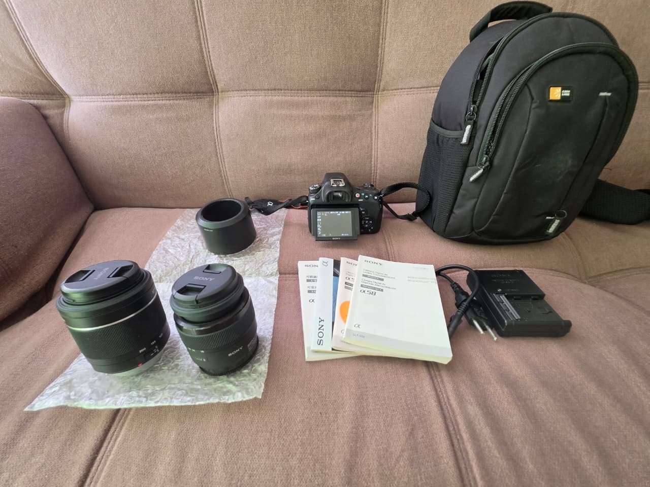 Cámara Sony DSLR con accesorios A58 - miniatura 1