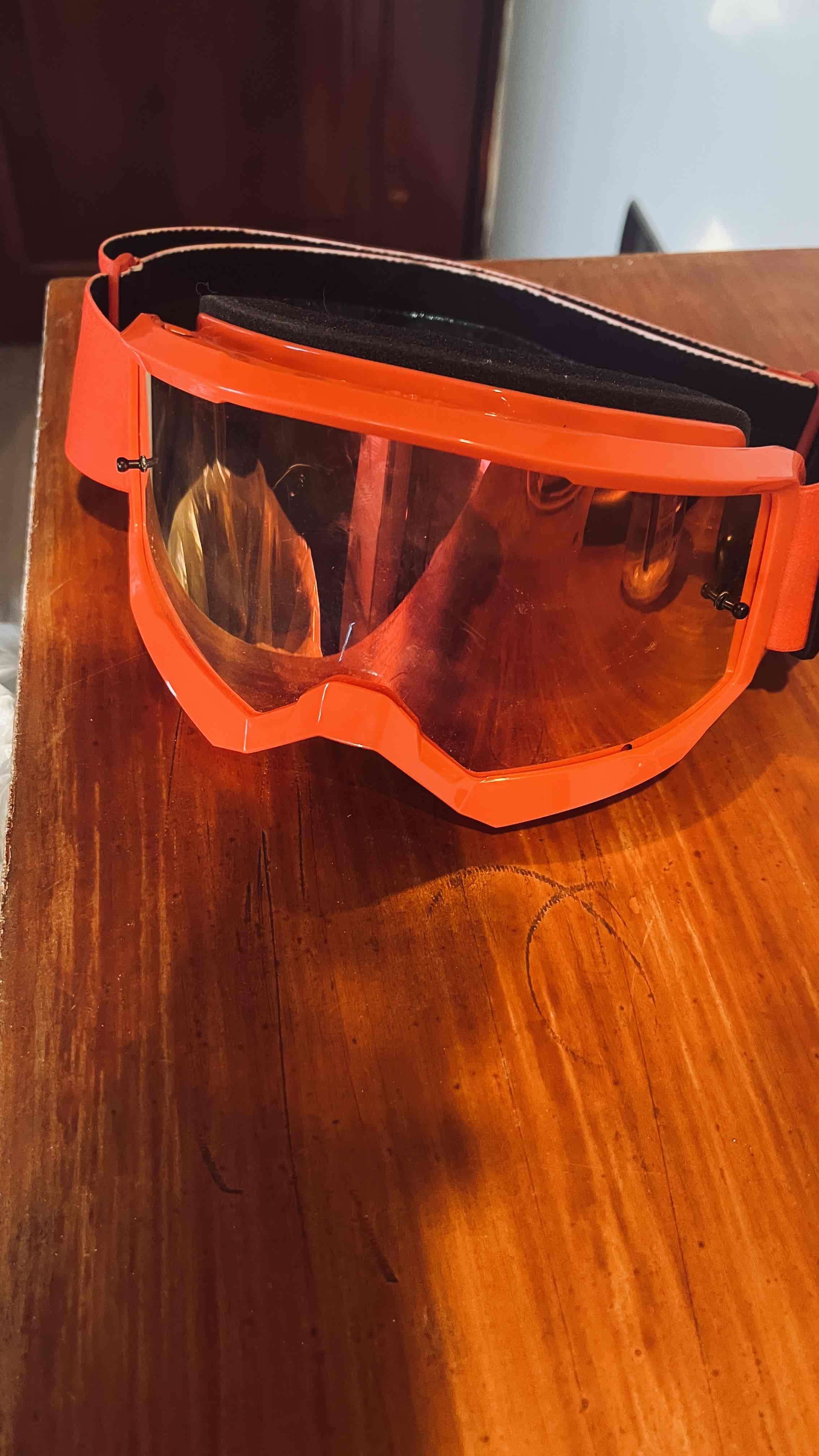 Antiparras Fox  sin uso - miniatura 2