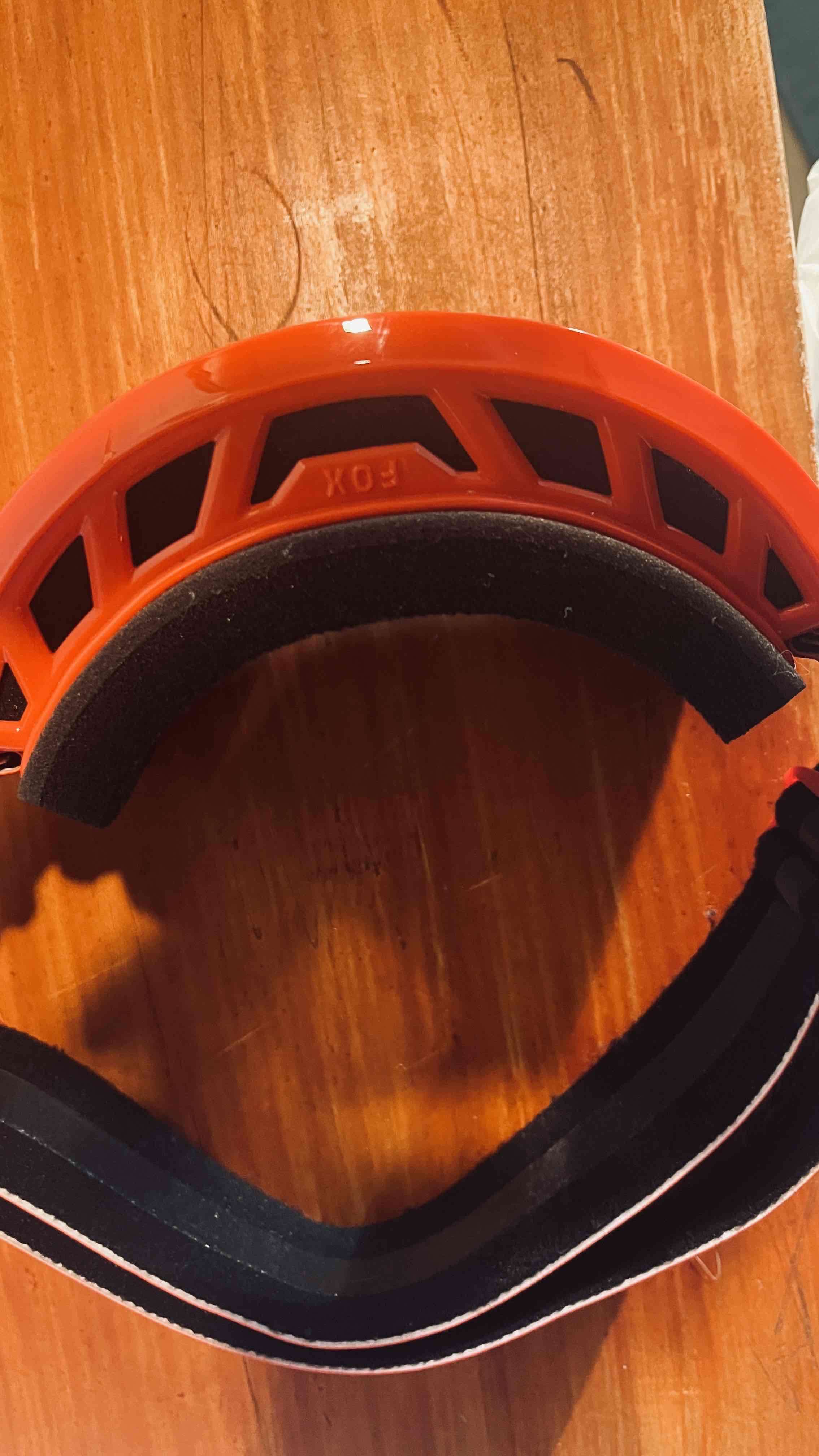 Antiparras Fox  sin uso - miniatura 4