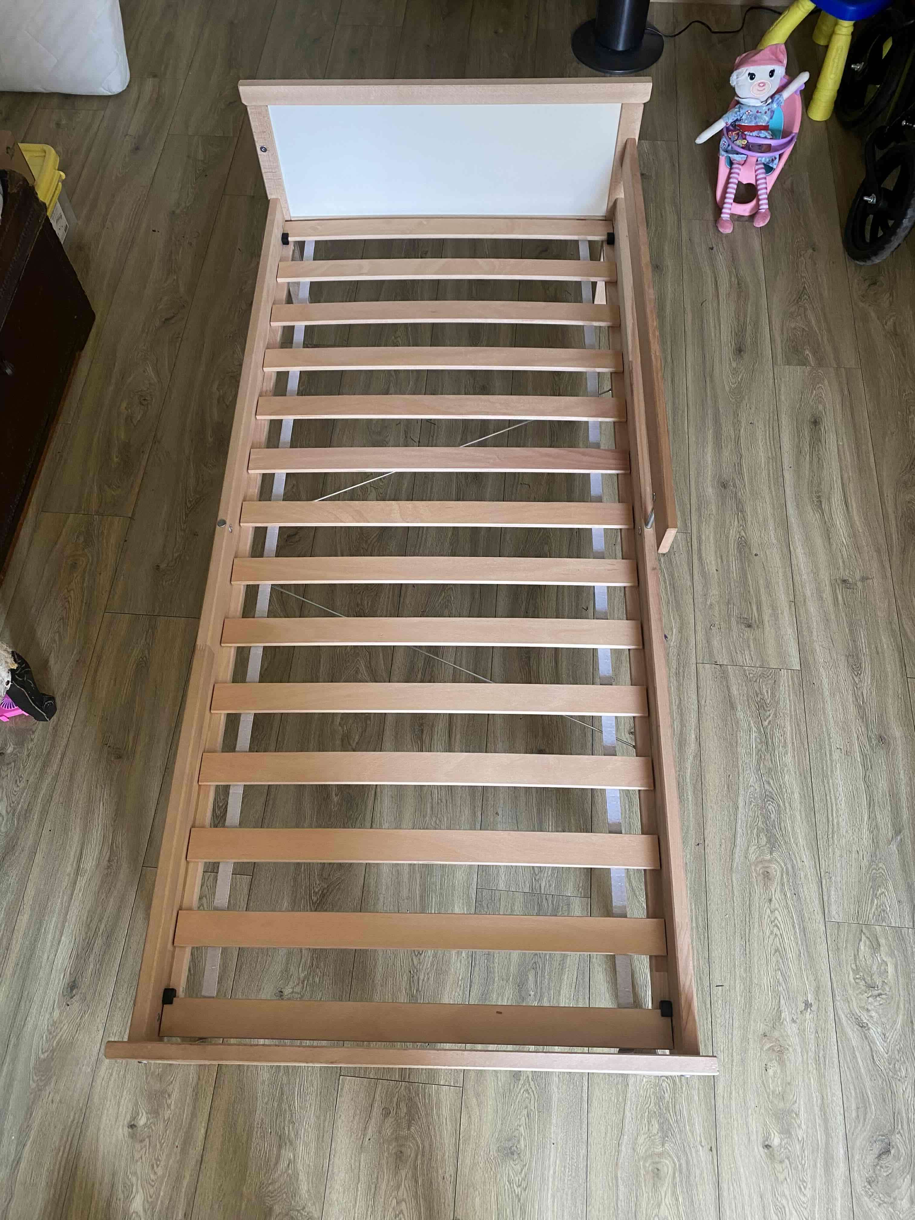 Cama de transición Ikea  madera para niño - miniatura 4