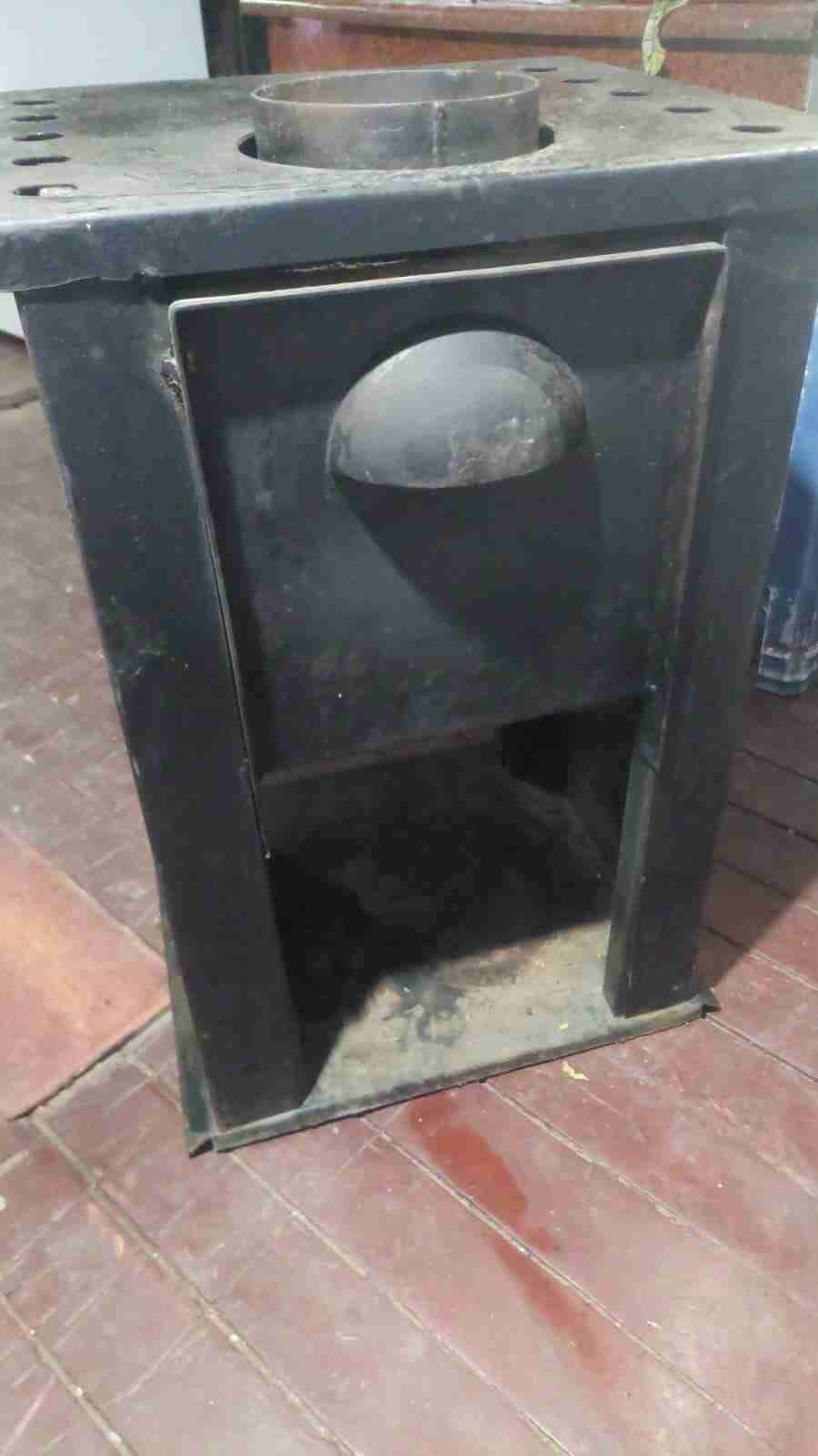 Estufa de leña a combustión lenta - miniatura 2