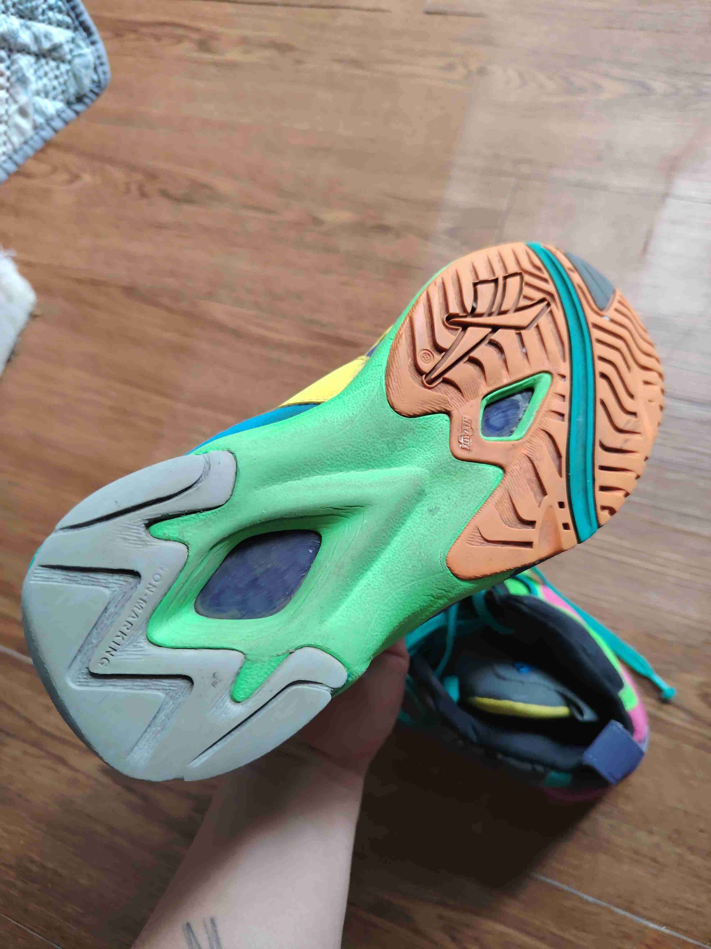 Zapatillas Nerf coloridas - miniatura 5