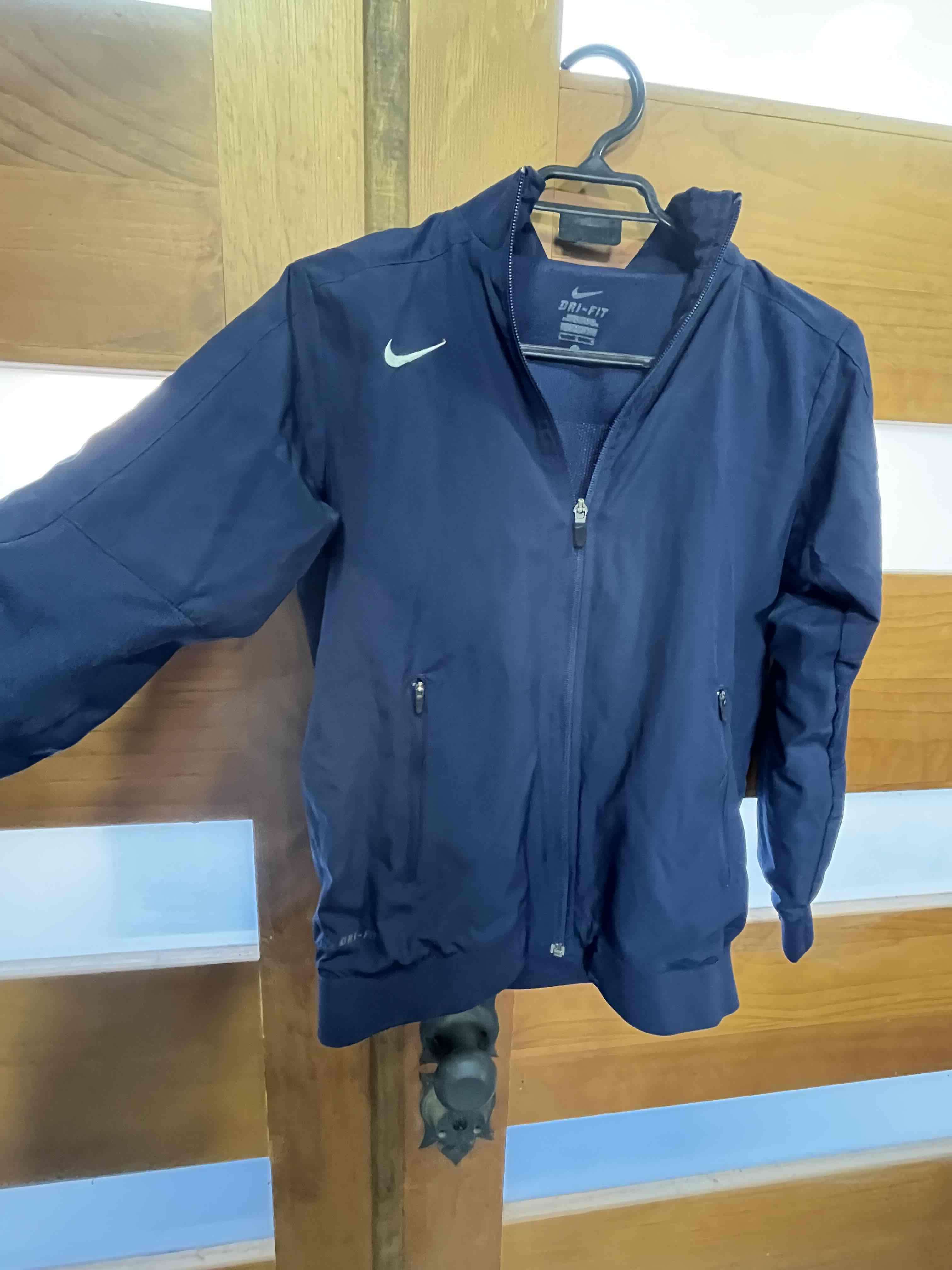 Chaqueta deportiva azul