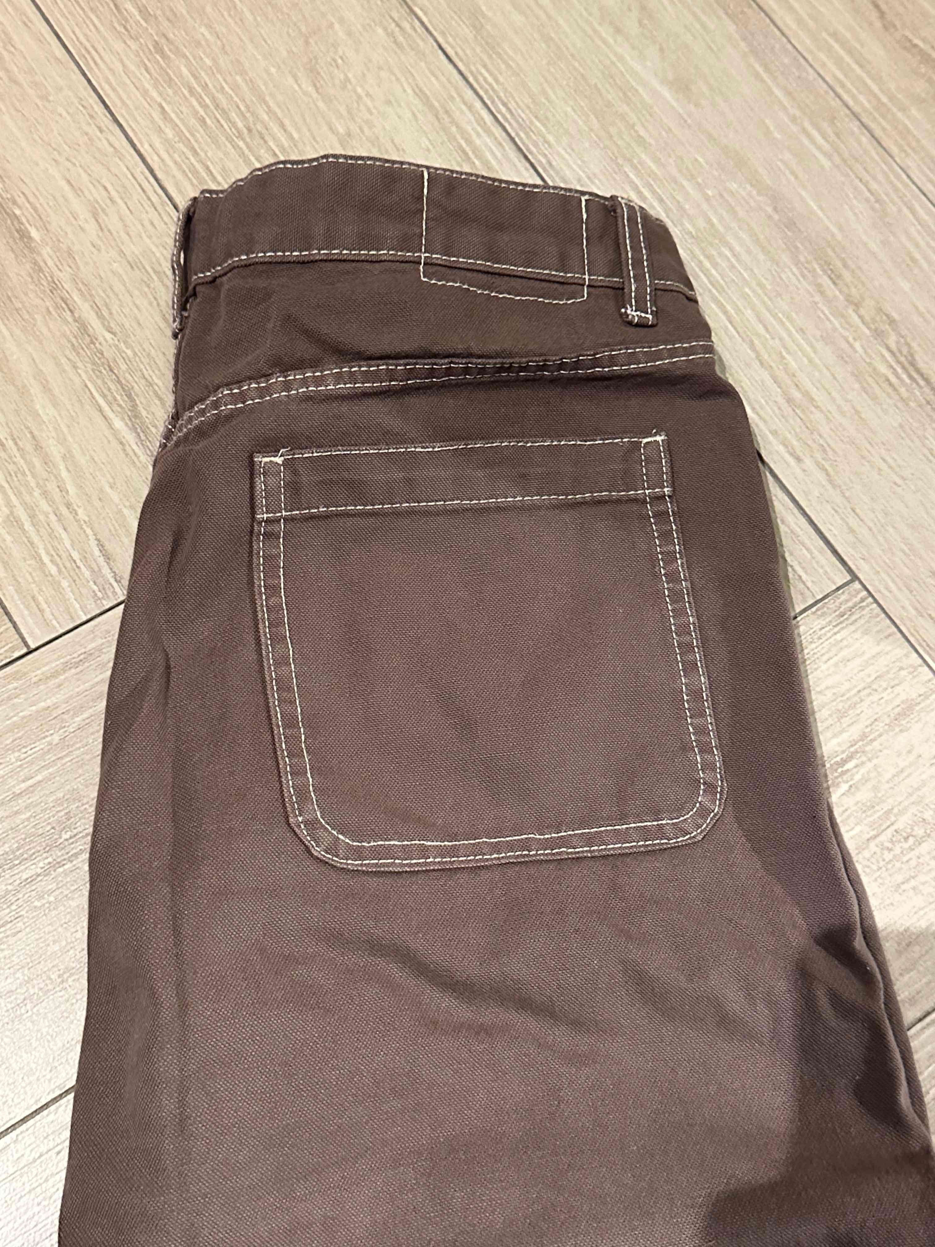Pantalón marrón con costuras visibles - miniatura 3