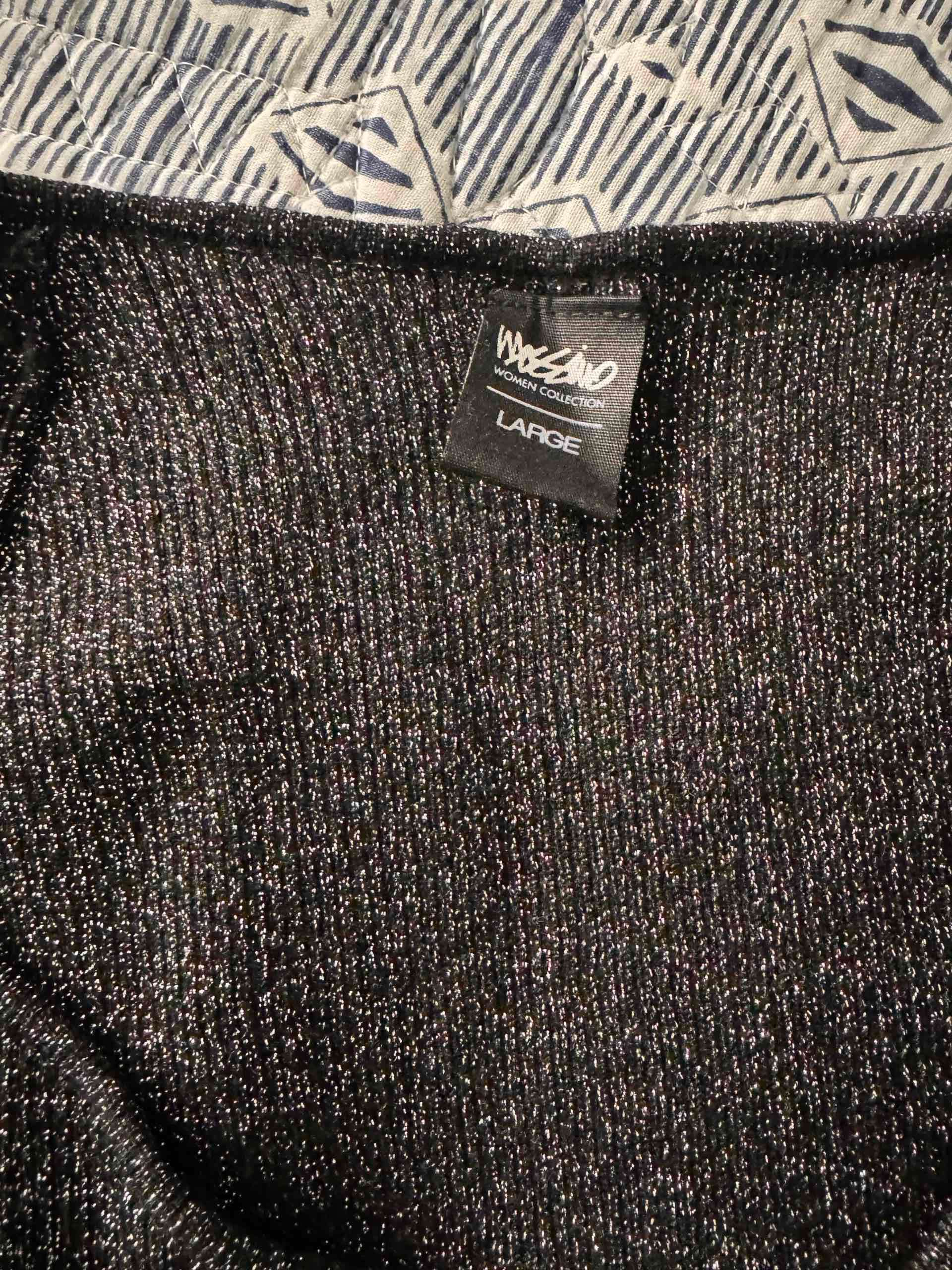 Suéter negro con brillo - miniatura 2