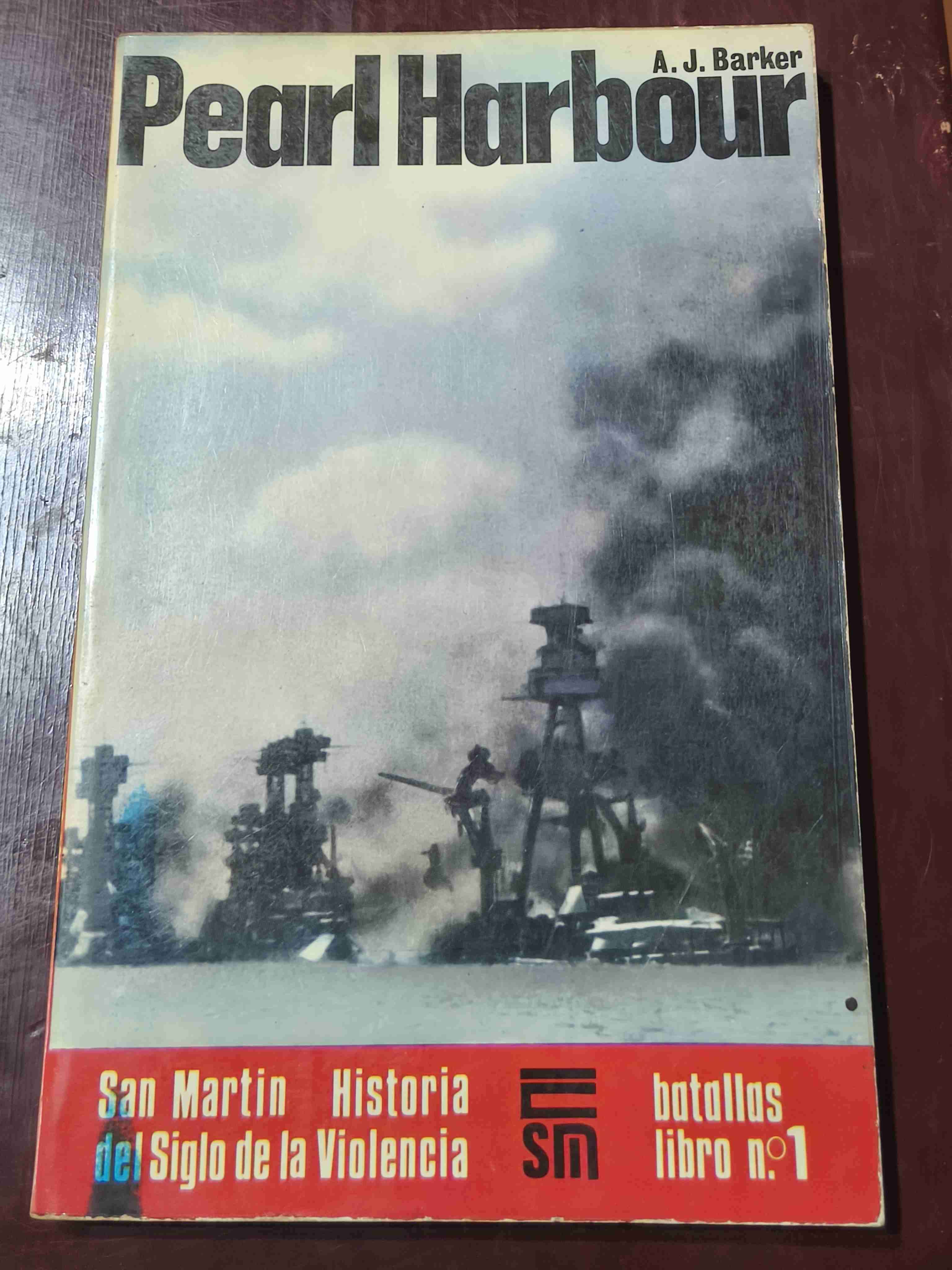 Libro Pearl Harbour de A.J. Barker - miniatura 1