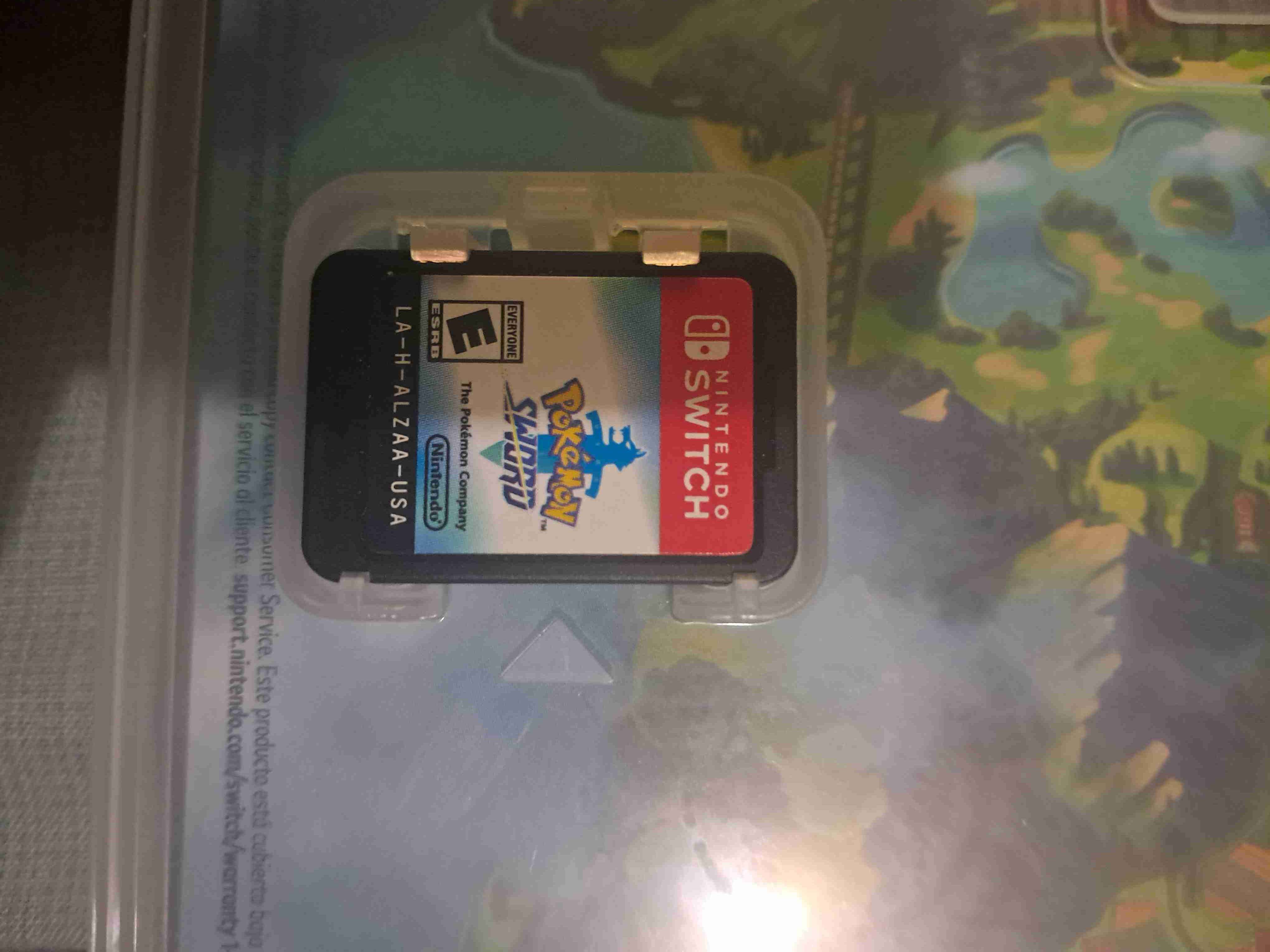 Juego Pokémon Sword para Nintendo Switch - miniatura 2