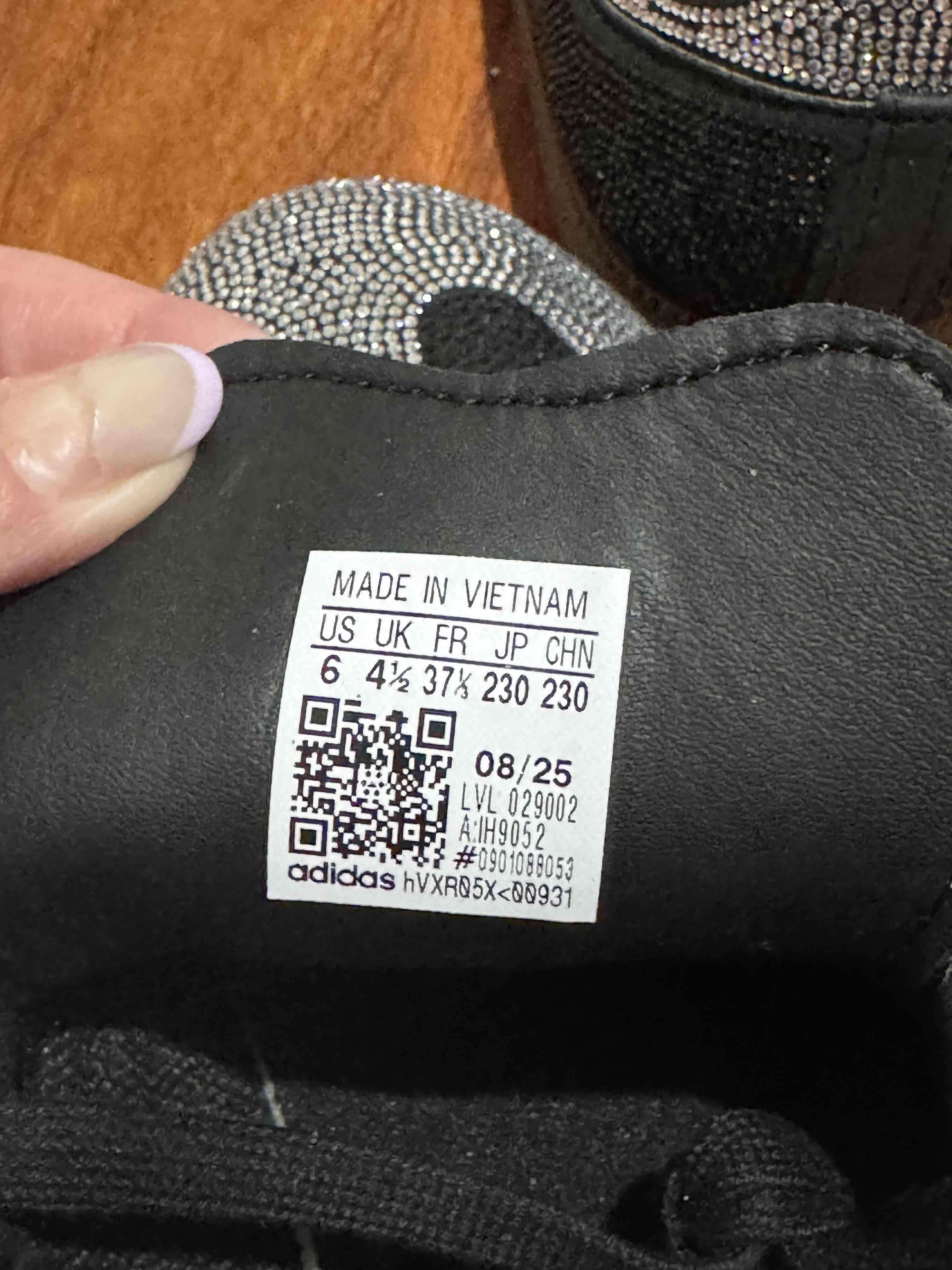 Zapatillas Adidas negras con brillo - miniatura 5