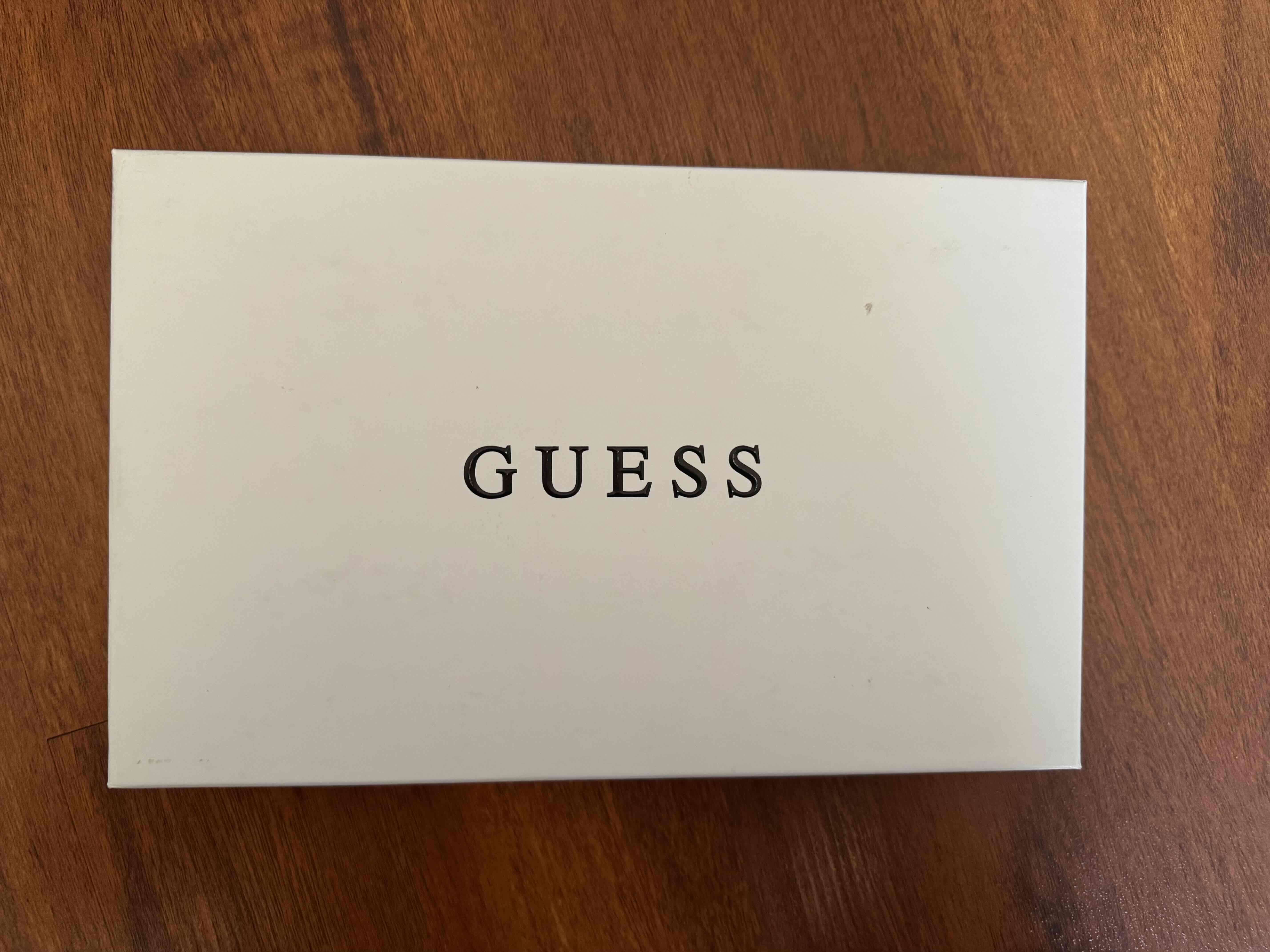 Cartera negra GUESS - miniatura 3