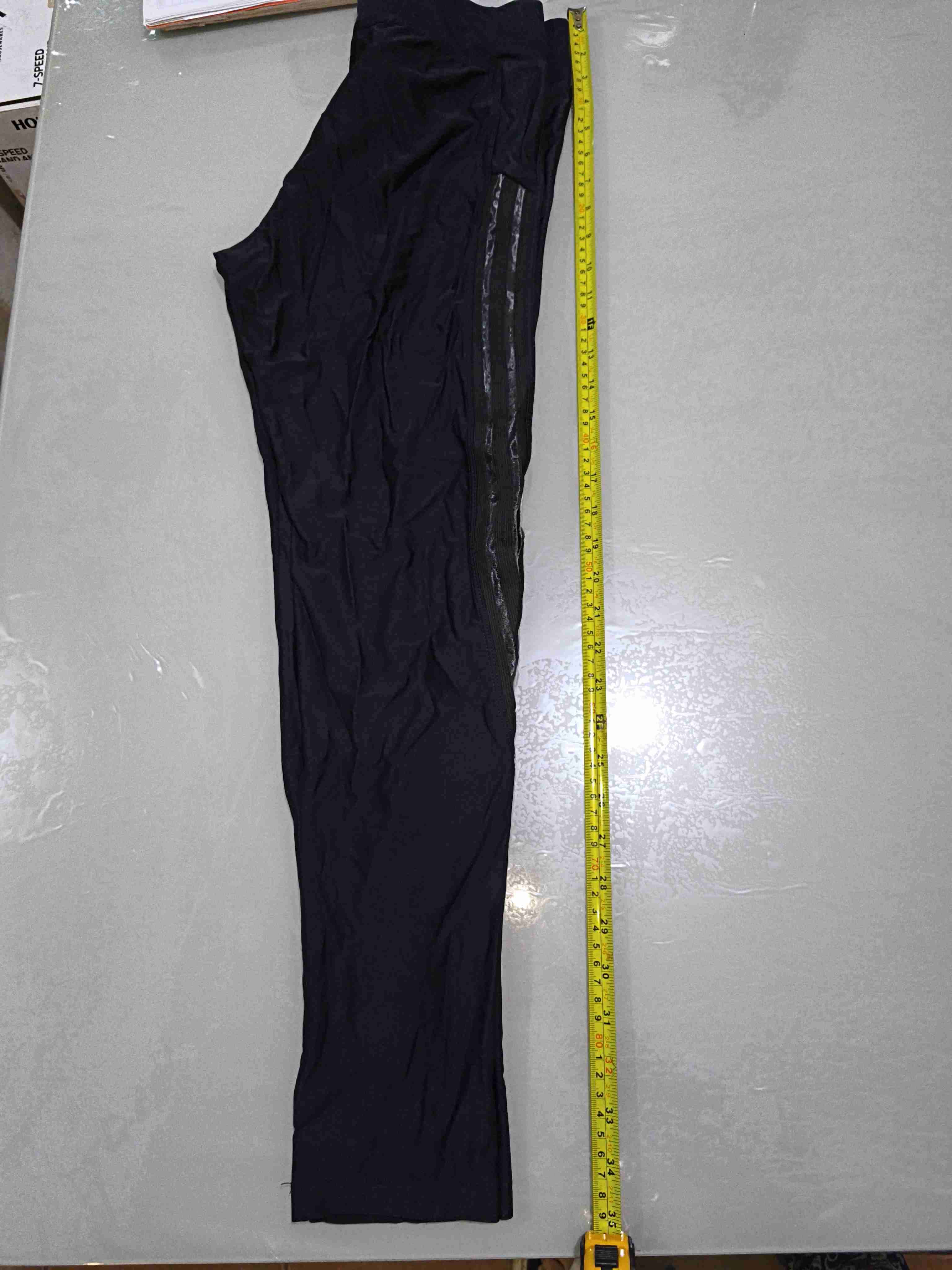 Calza o leggin deportiva negra para mujer - miniatura 3