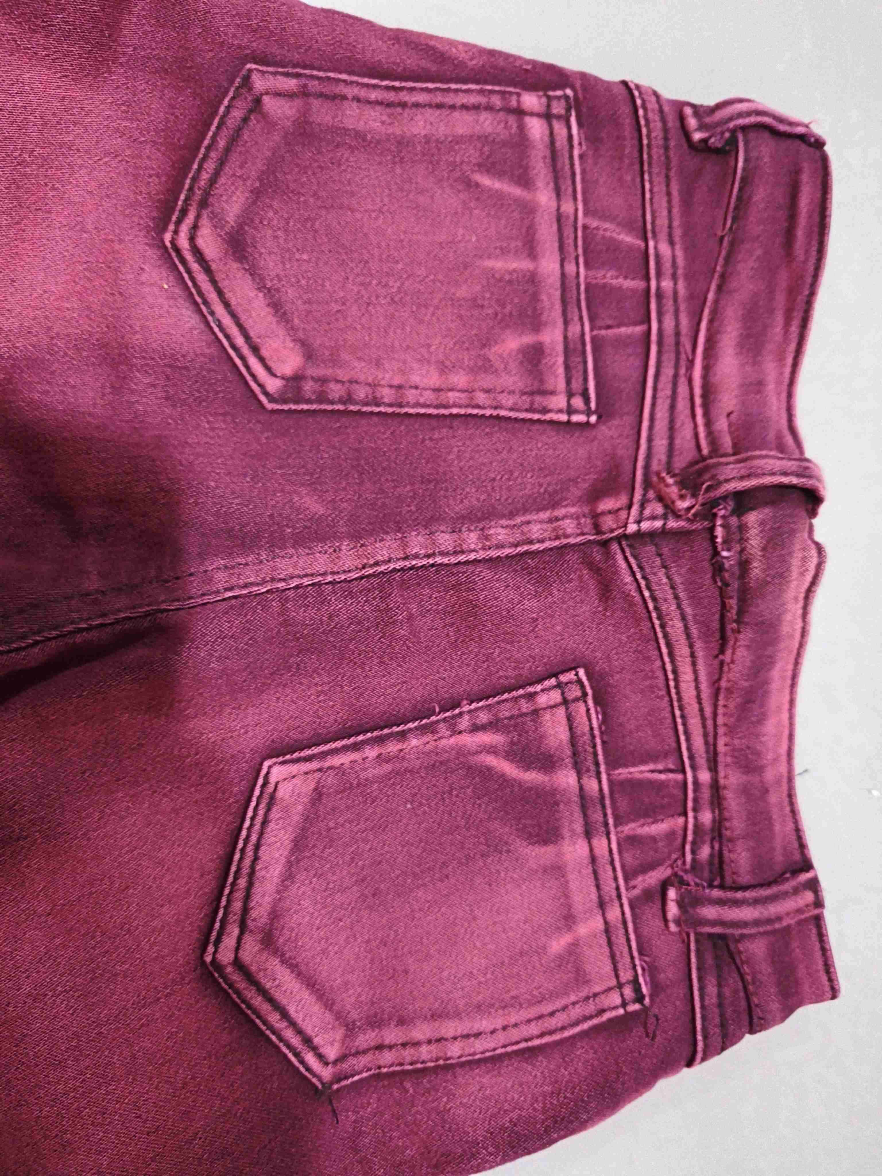 Jeans cereza oscuro ajustados talla 26 - miniatura 3