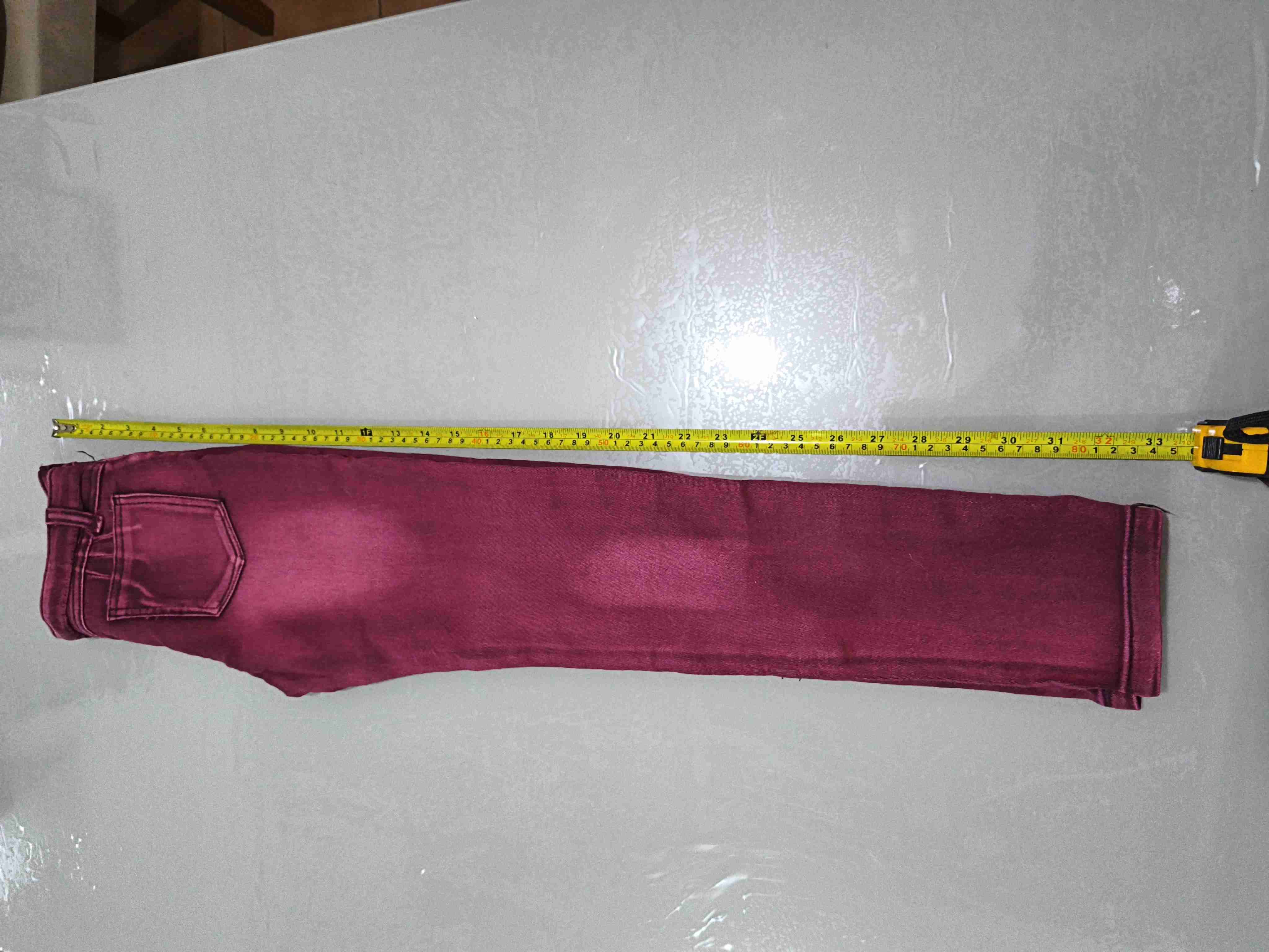 Jeans cereza oscuro ajustados talla 26 - miniatura 4