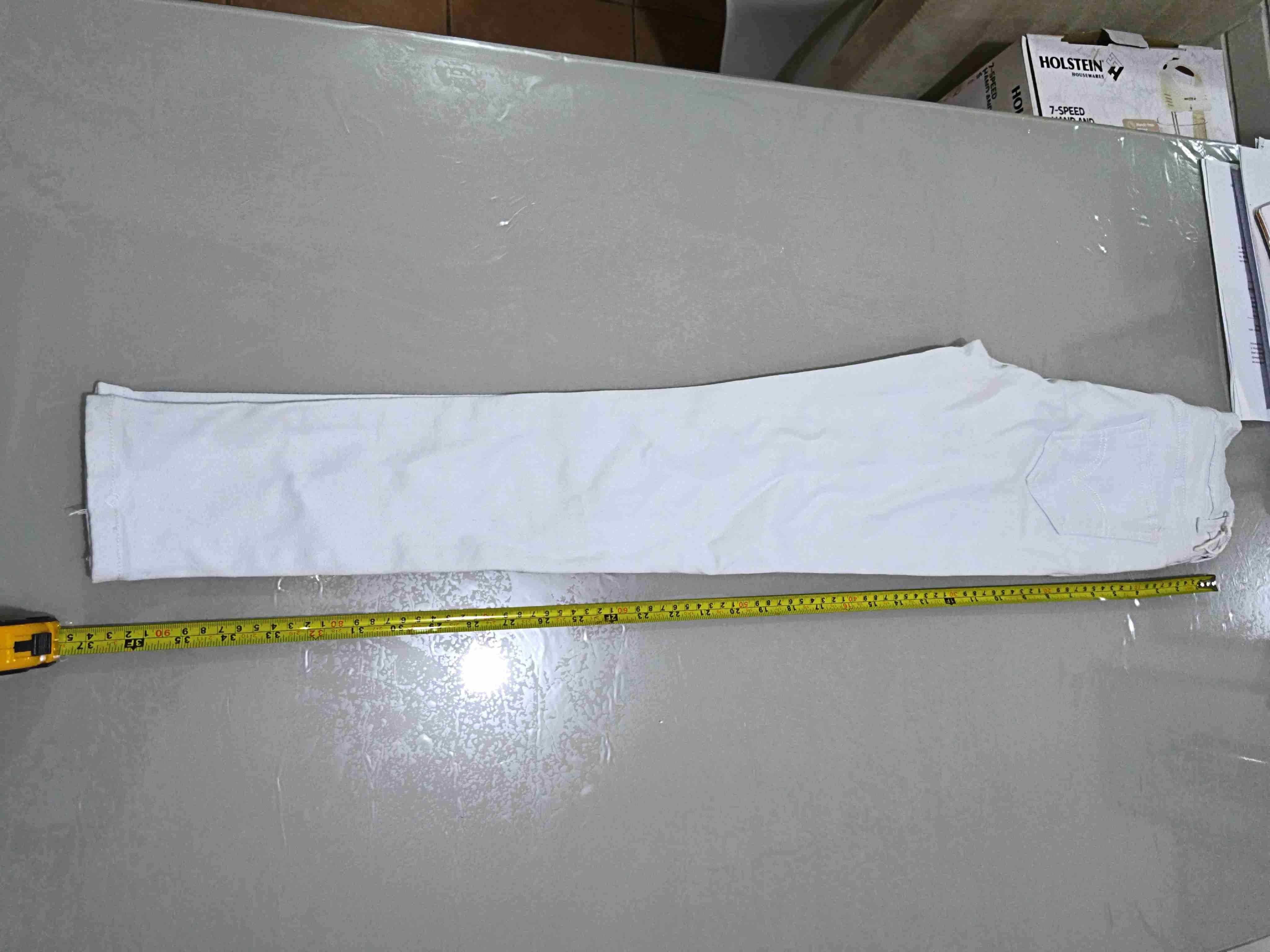 Pantalones jeans  blancos ajustados talla 27 - miniatura 4