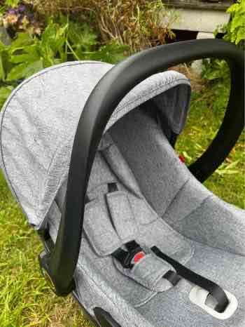 Silla de auto + base, + adaptadores para coche - miniatura 2