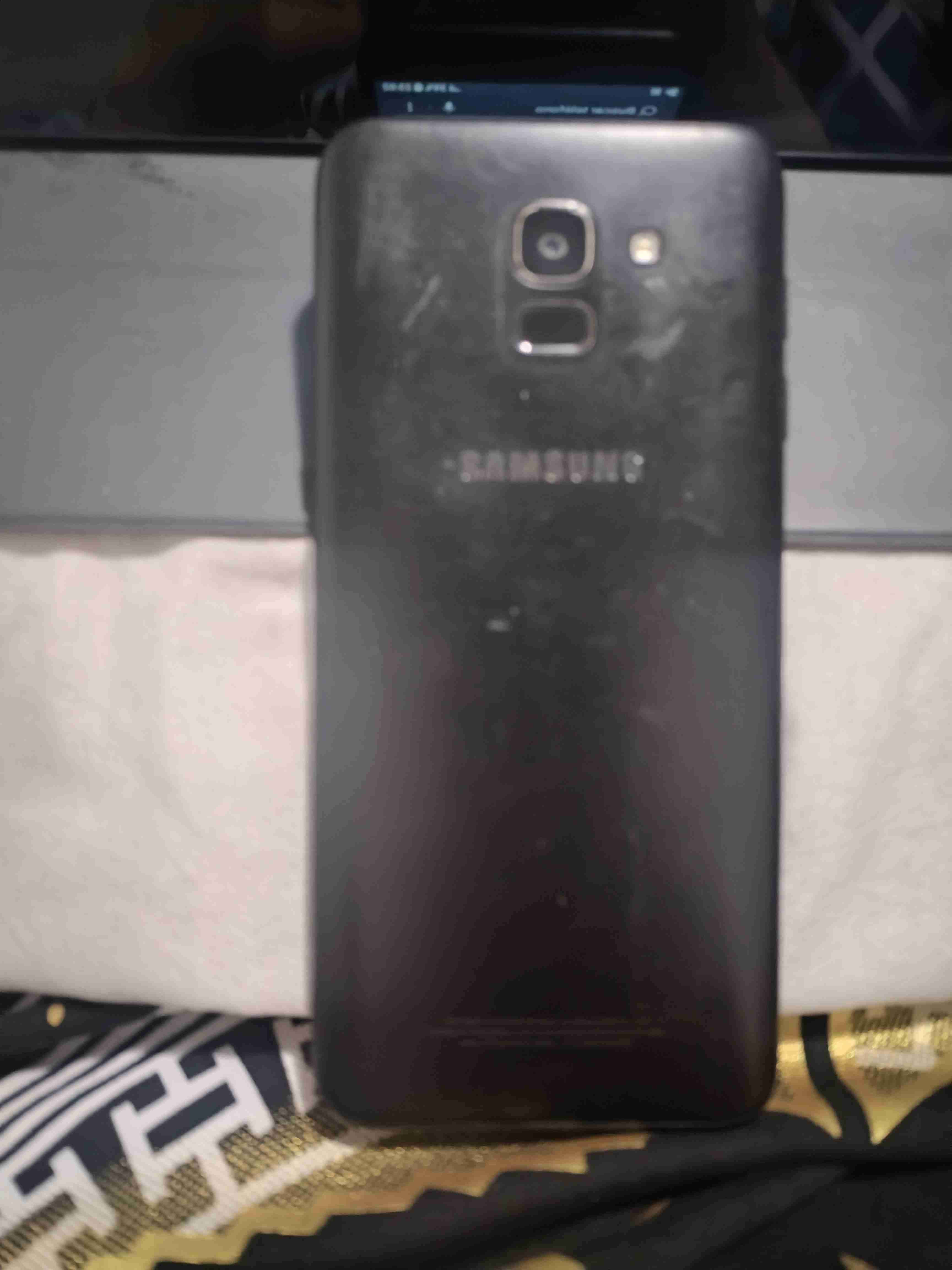 Samsung J6 muy buen estado - miniatura 2