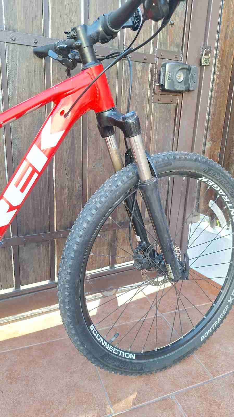 Bicicleta Rodada 29 Trek Marlin 6 2017 - miniatura 2