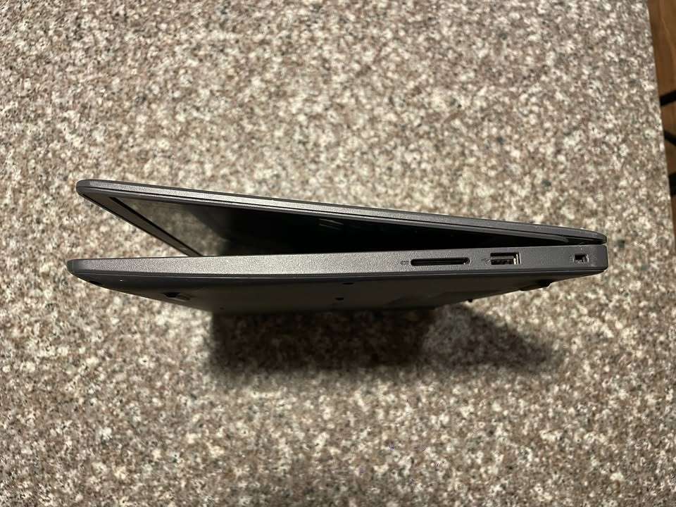 Notebook Dell Vostro 3400 – i5 11th Gen – 16GB RAM - miniatura 2