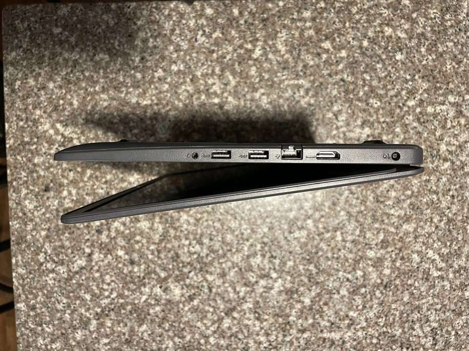 Notebook Dell Vostro 3400 – i5 11th Gen – 16GB RAM - miniatura 5