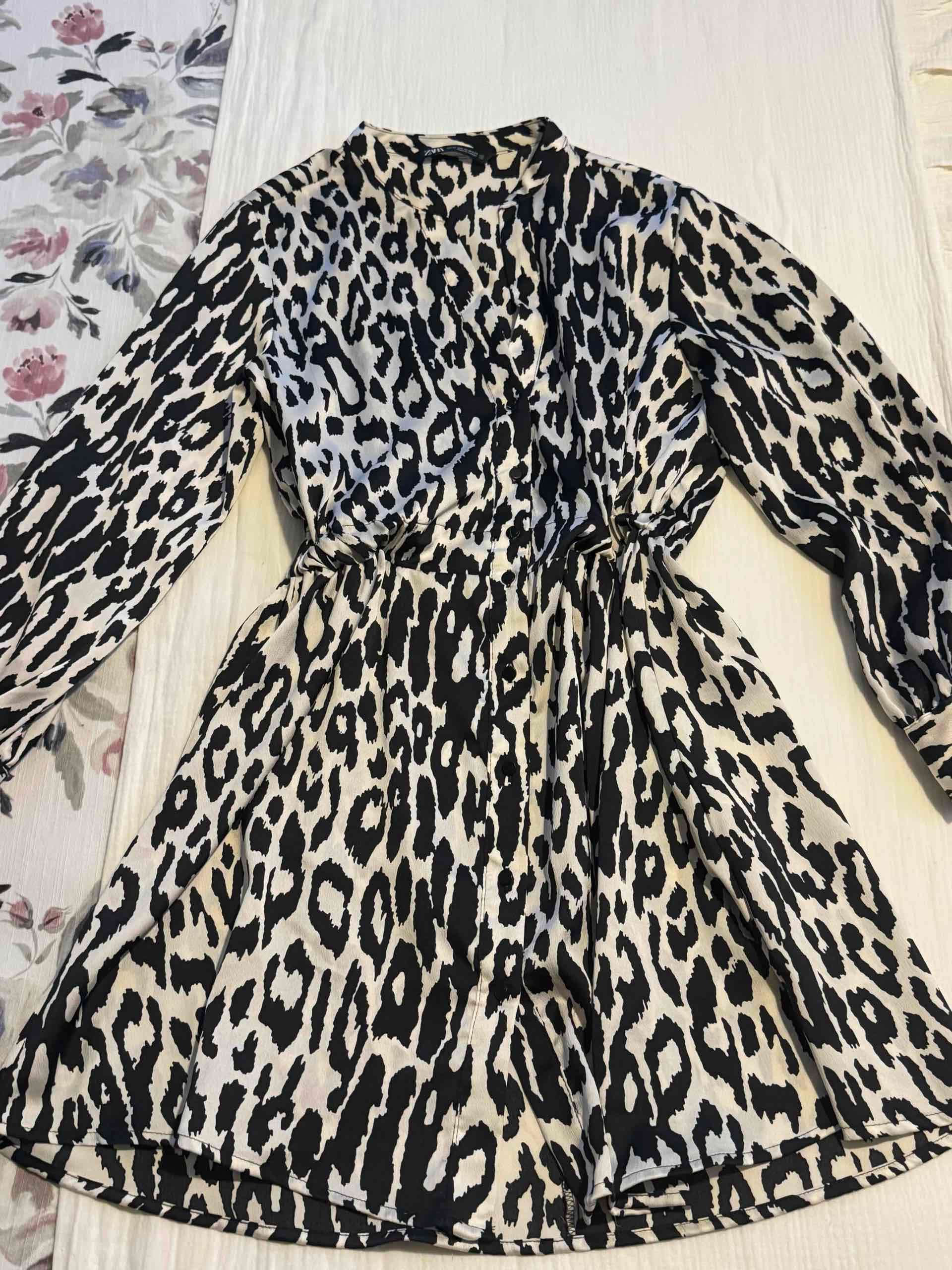Vestido con estampado animal print - miniatura 1