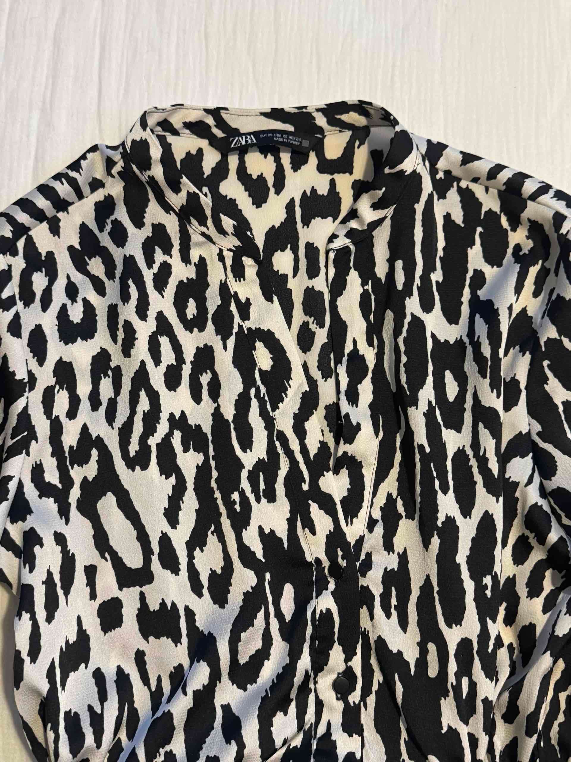 Vestido con estampado animal print - miniatura 2